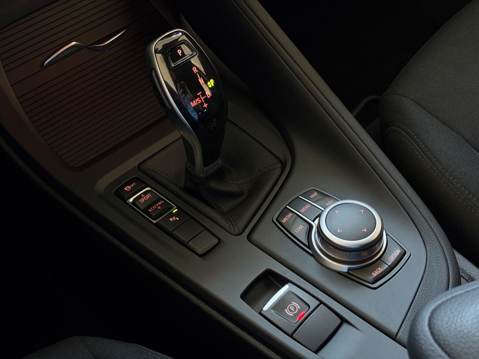 BMW X1 18D AUTOMATIK, 150KS, KAMERA, 12MJ JAMSTVO, LEASING BEZ UČEŠĆA, fotografija 17