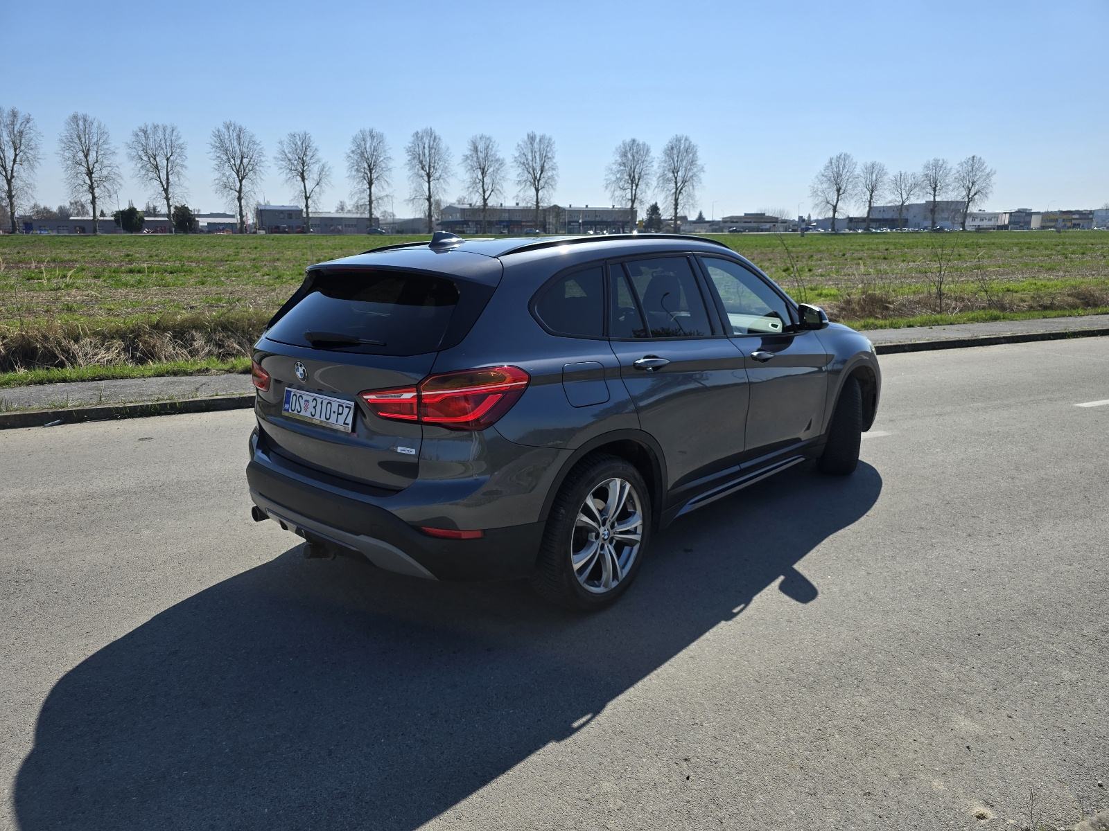 BMW X1 sDrive18d automatik, fotografija 3