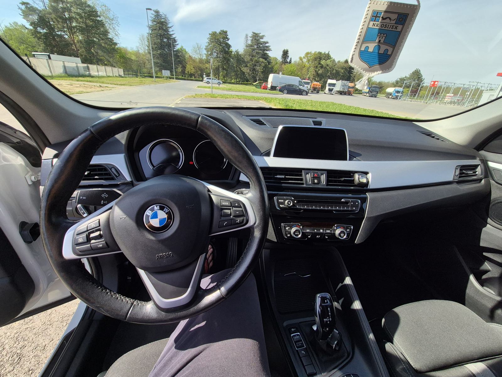 BMW X1 sDrive18d automatik, fotografija 8
