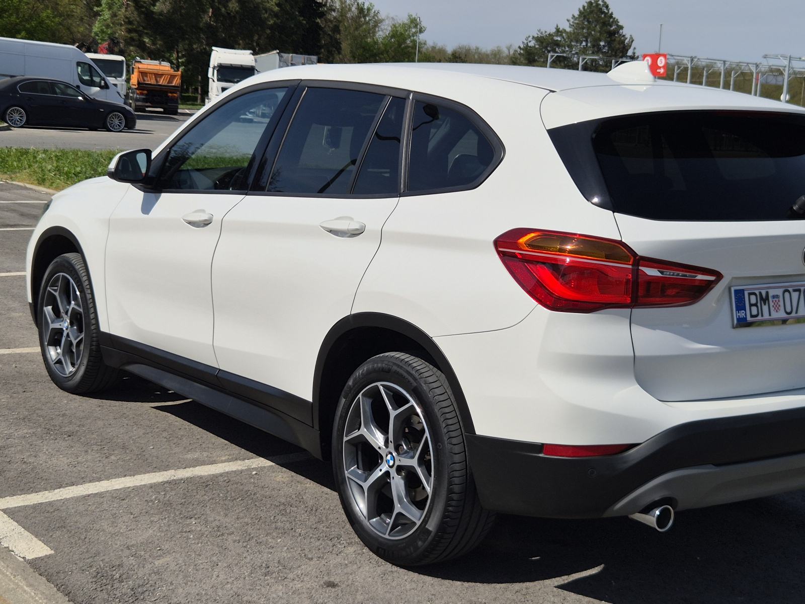 BMW X1 sDrive18d automatik, fotografija 4