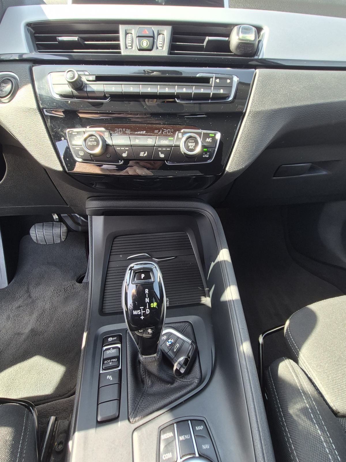 BMW X1 sDrive18d automatik, fotografija 12
