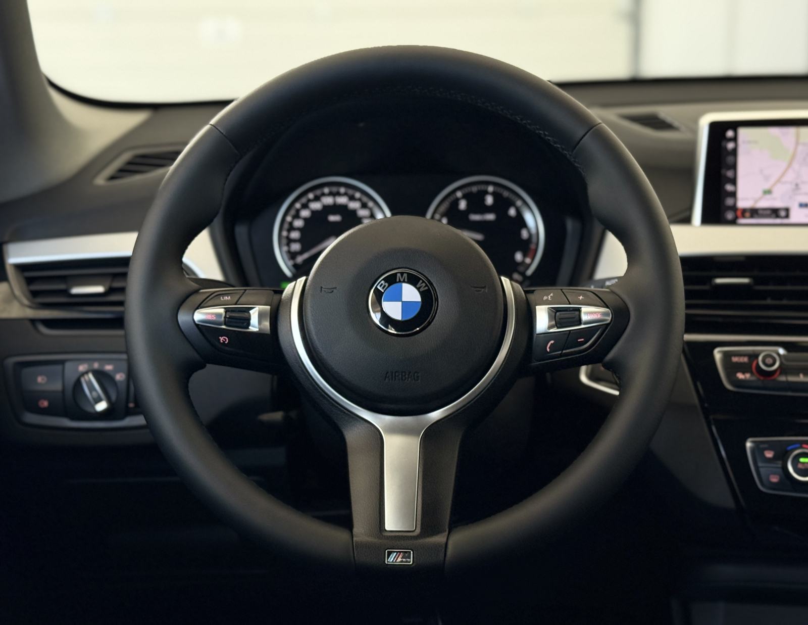 BMW X1 sDrive18d•LED•VELIKA NAVI•JAMSTVO 24 MJ•LEASING BEZ UČEŠĆA, fotografija 9