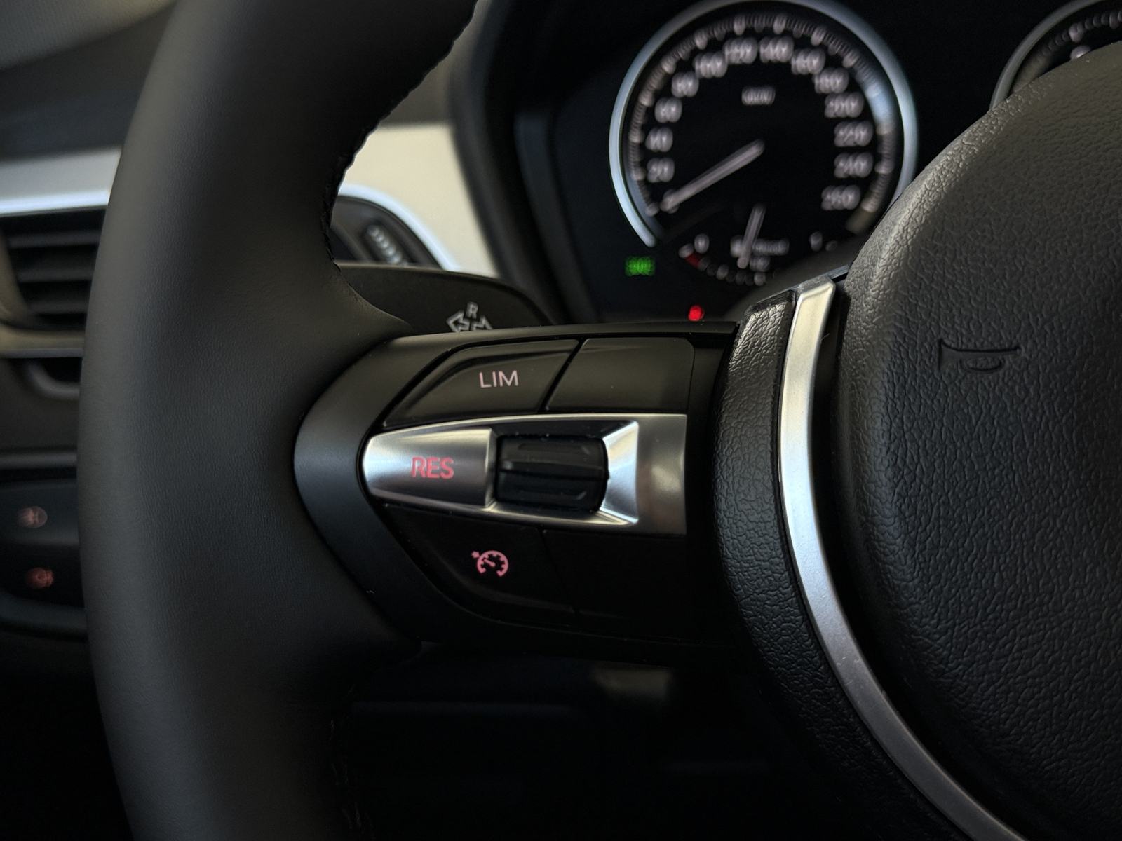 BMW X1 sDrive18d•LED•VELIKA NAVI•JAMSTVO 24 MJ•LEASING BEZ UČEŠĆA, fotografija 11