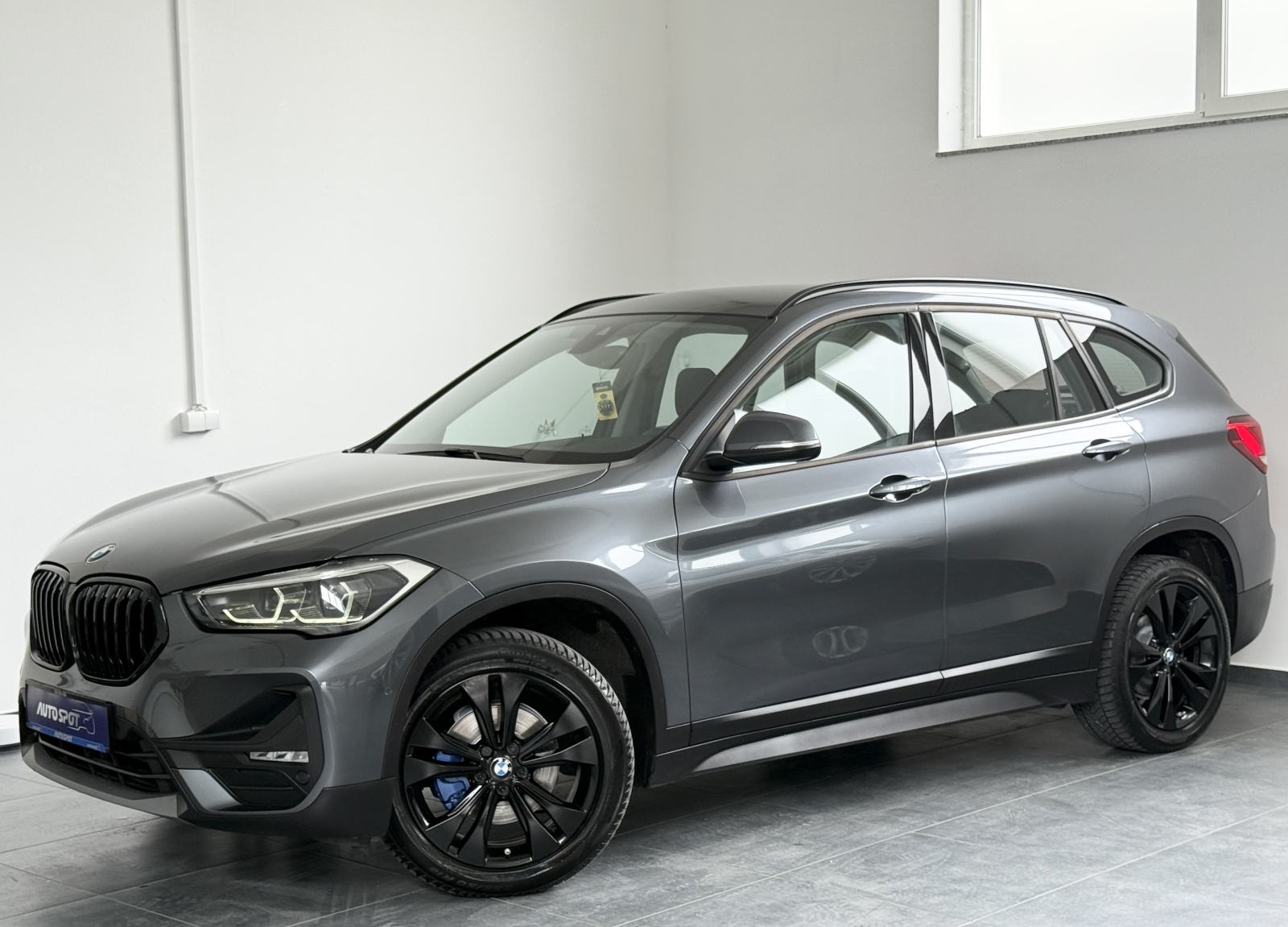 BMW X1 sDrive18d•LED•VELIKA NAVI•JAMSTVO 24 MJ•LEASING BEZ UČEŠĆA, fotografija 3