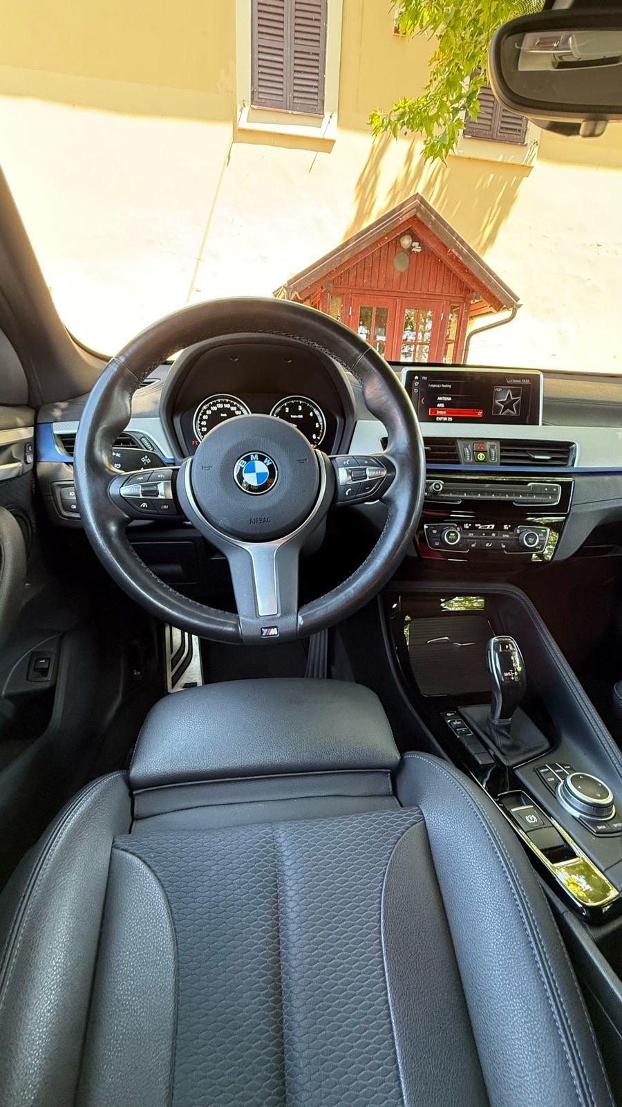 BMW X1 sDrive18d M Sport Paket, fotografija 10