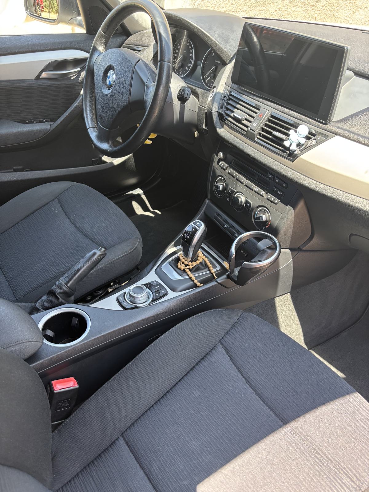 BMW X1 sDrive18d automatik, fotografija 8