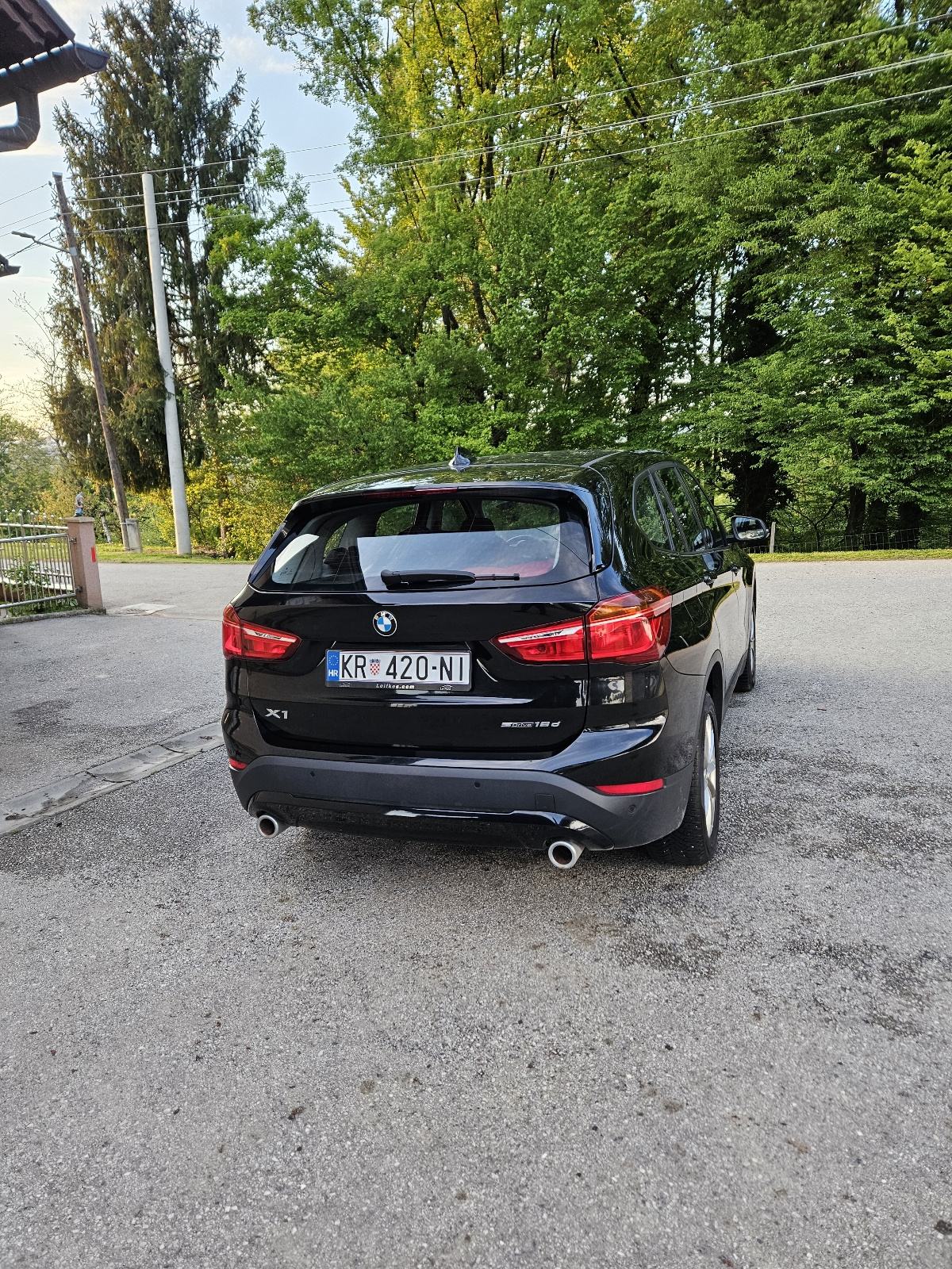 BMW X1 sDrive18d automatik, fotografija 10