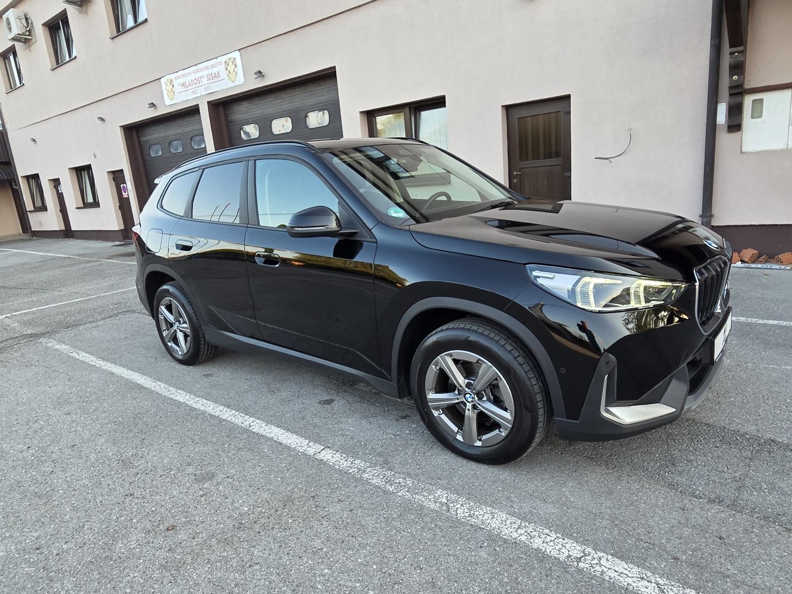 BMW X1 sDrive18d automatik, fotografija 3