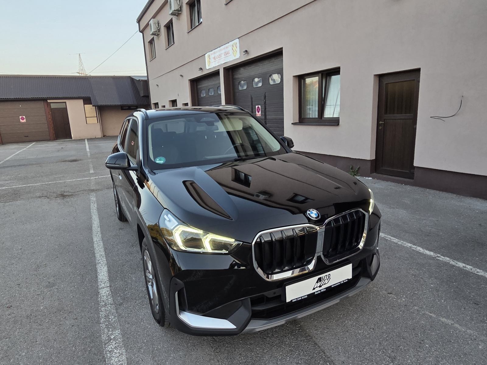 BMW X1 sDrive18d automatik, fotografija 2