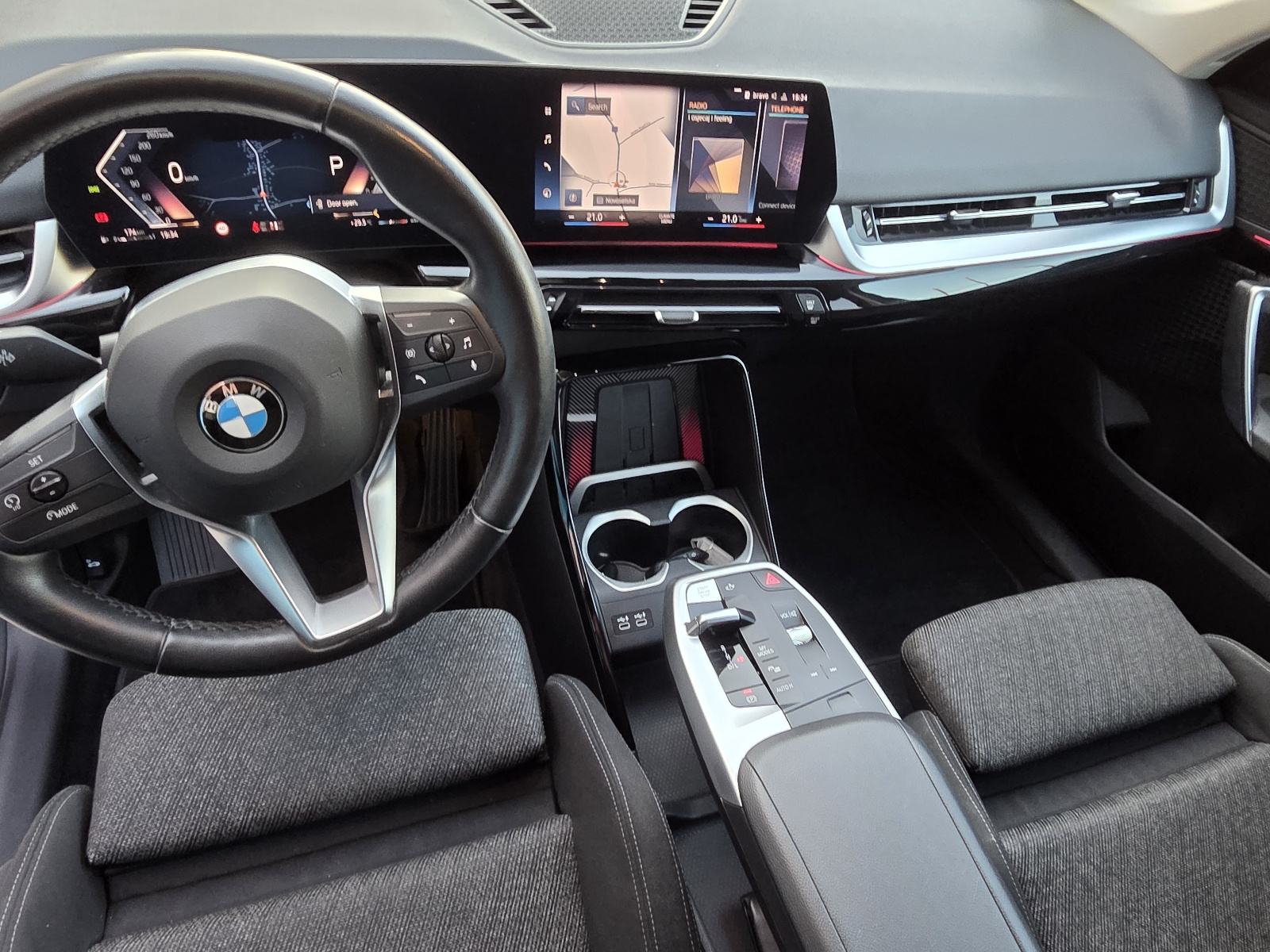BMW X1 sDrive18d automatik, fotografija 18