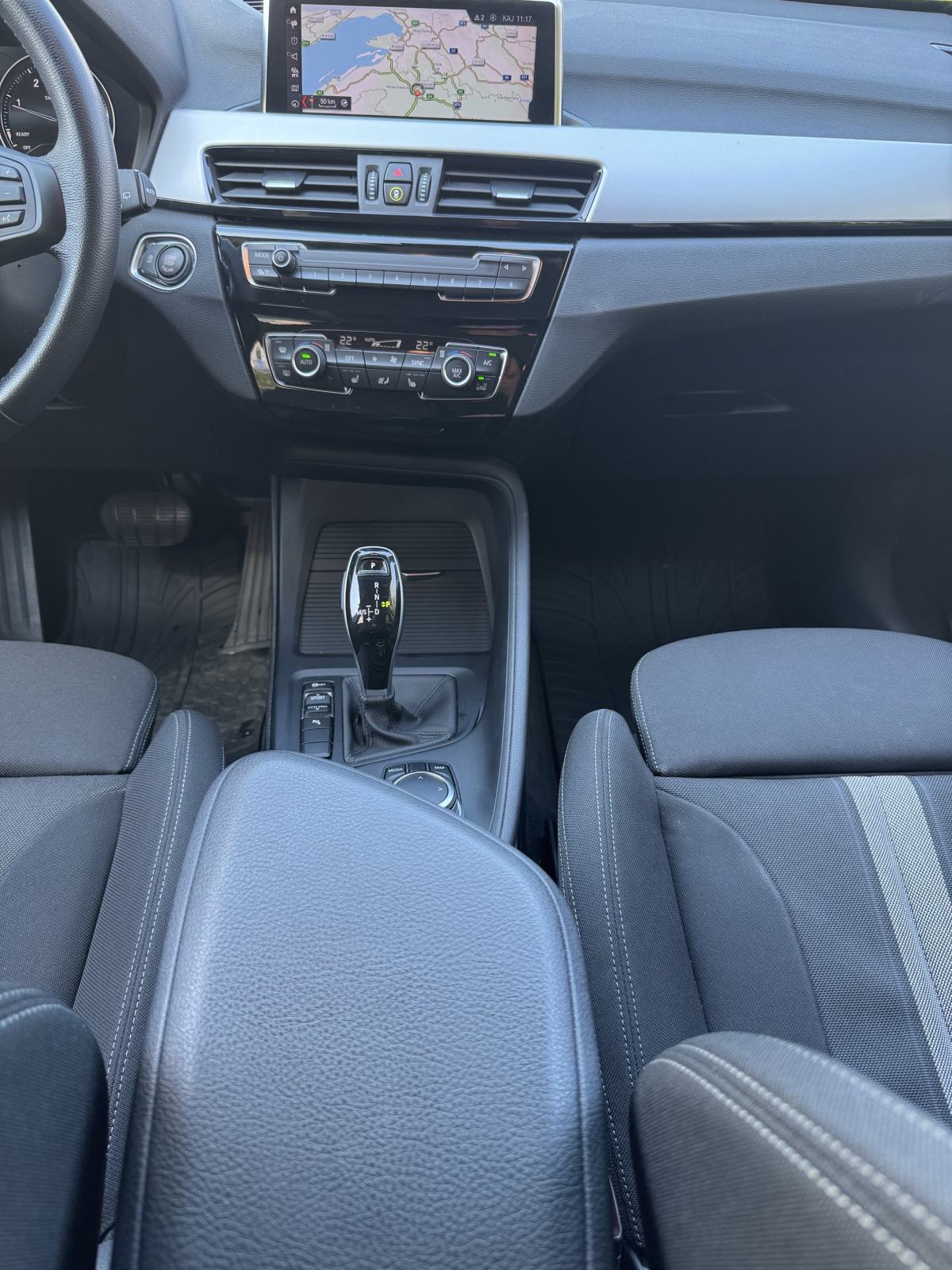 BMW X1 sDrive18d automatik, fotografija 6