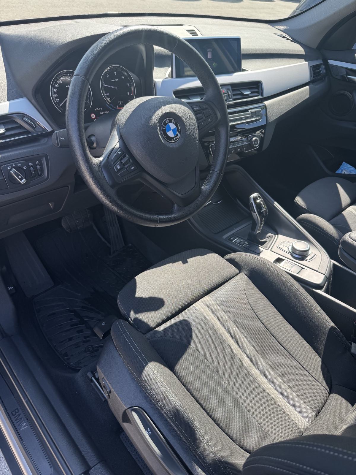BMW X1 sDrive18d automatik, fotografija 2