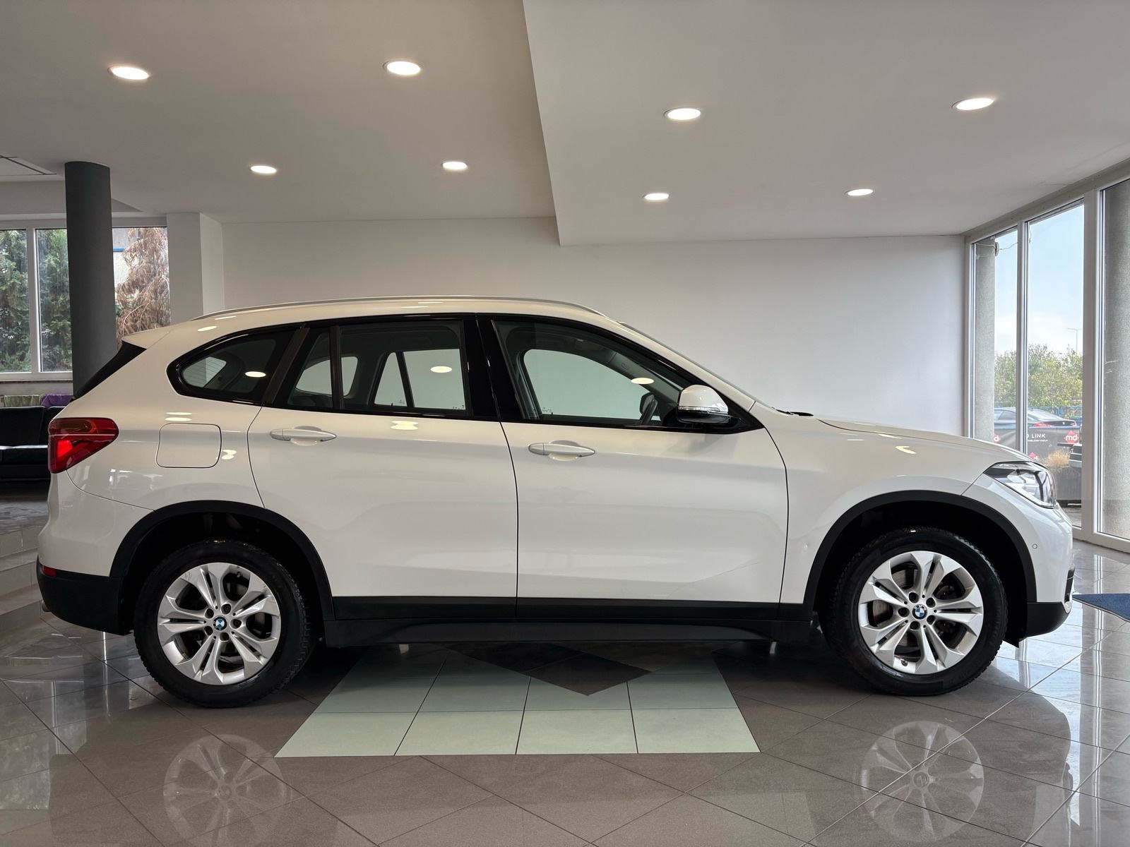 BMW X1 sDrive18d automatik Advantage, fotografija 7