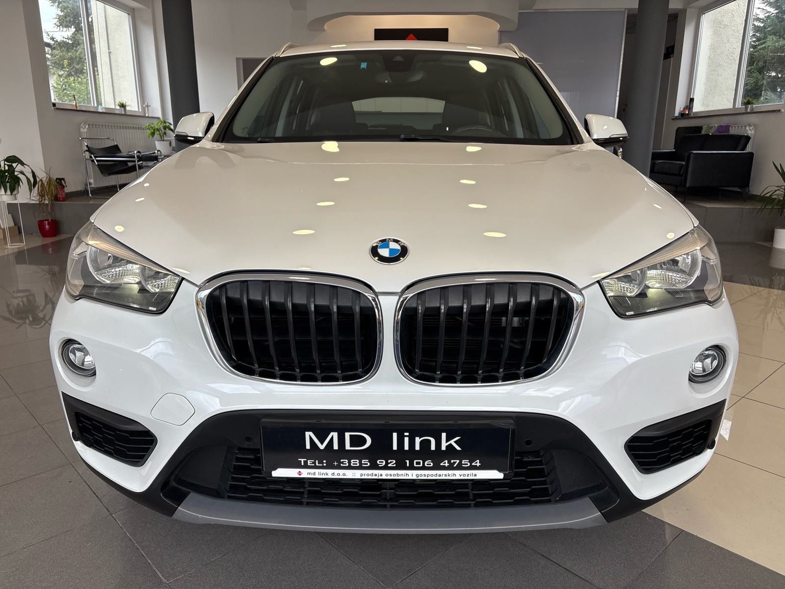 BMW X1 sDrive18d automatik Advantage, fotografija 2