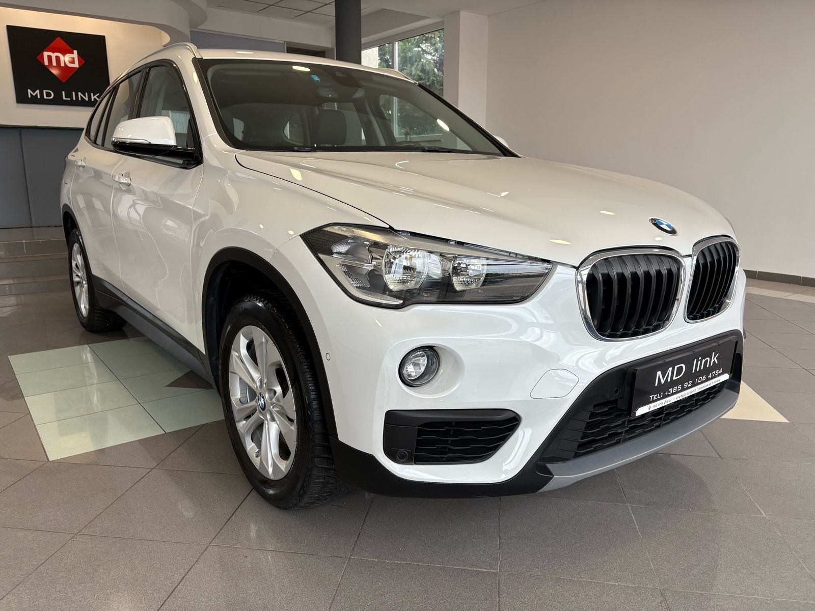 BMW X1 sDrive18d automatik Advantage, fotografija 17