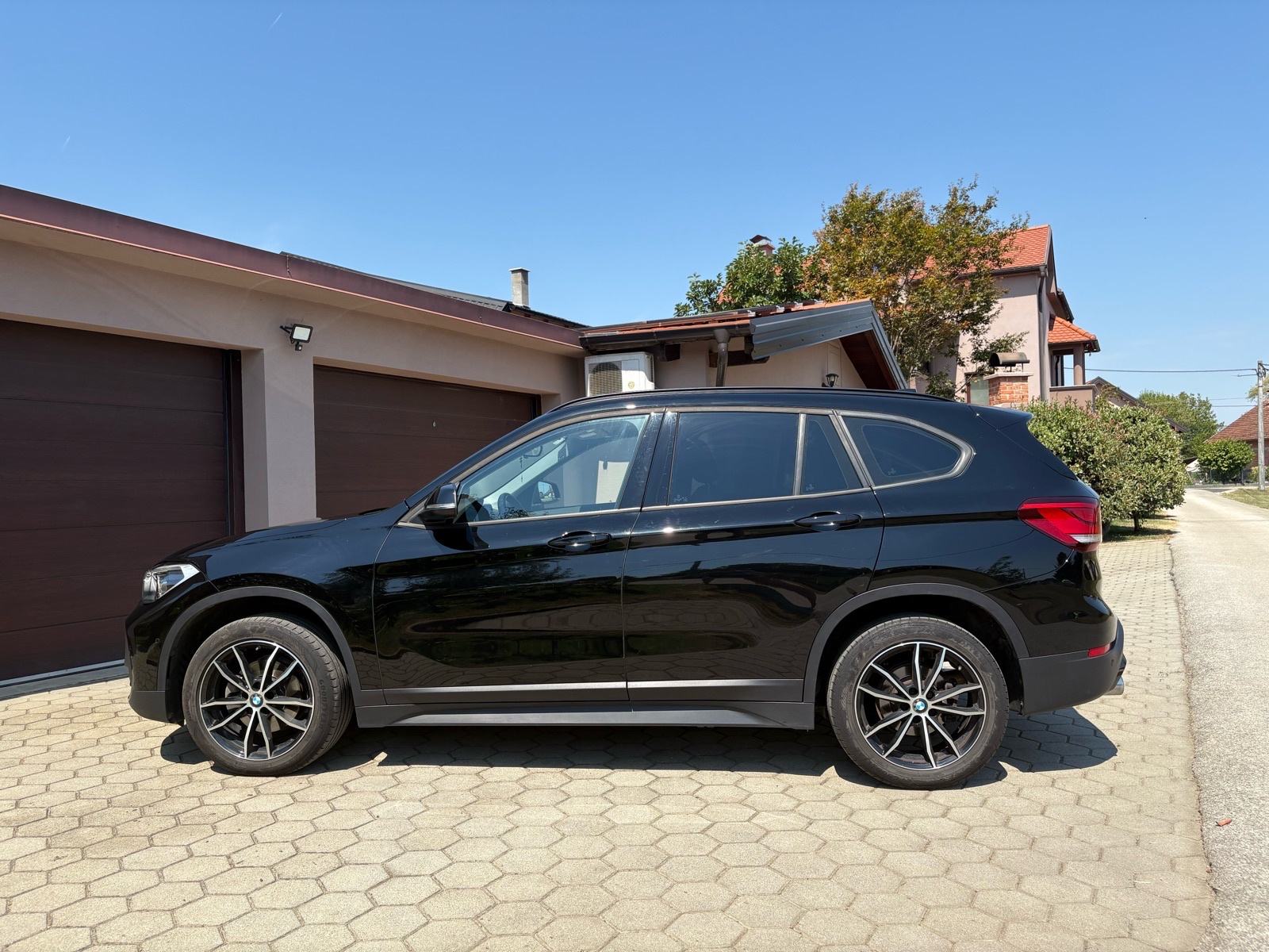 BMW X1 sDrive18d automatik, fotografija 7