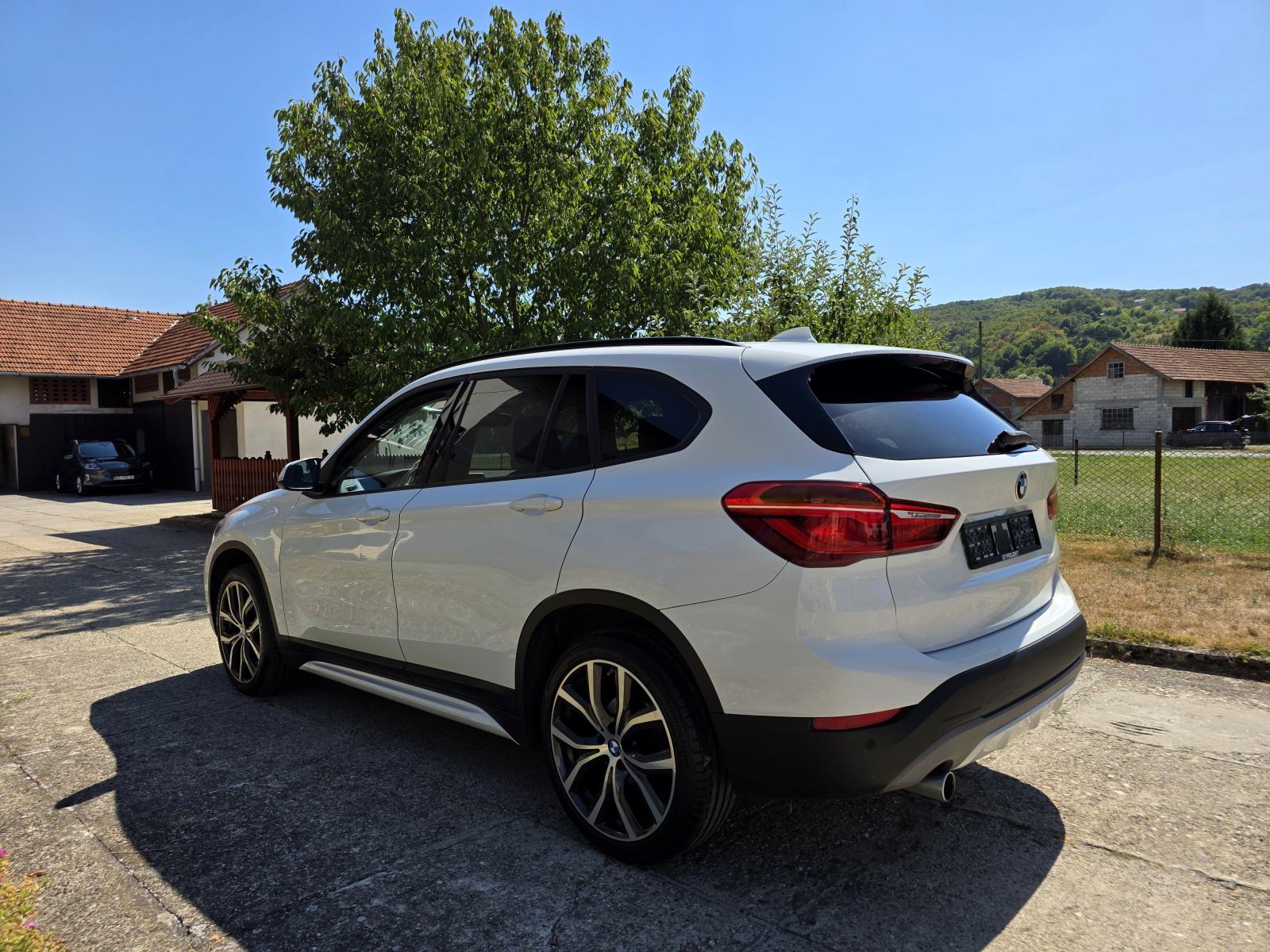 BMW X1 sDrive18d Automatik Sport line *reg. godinu dana, fotografija 8