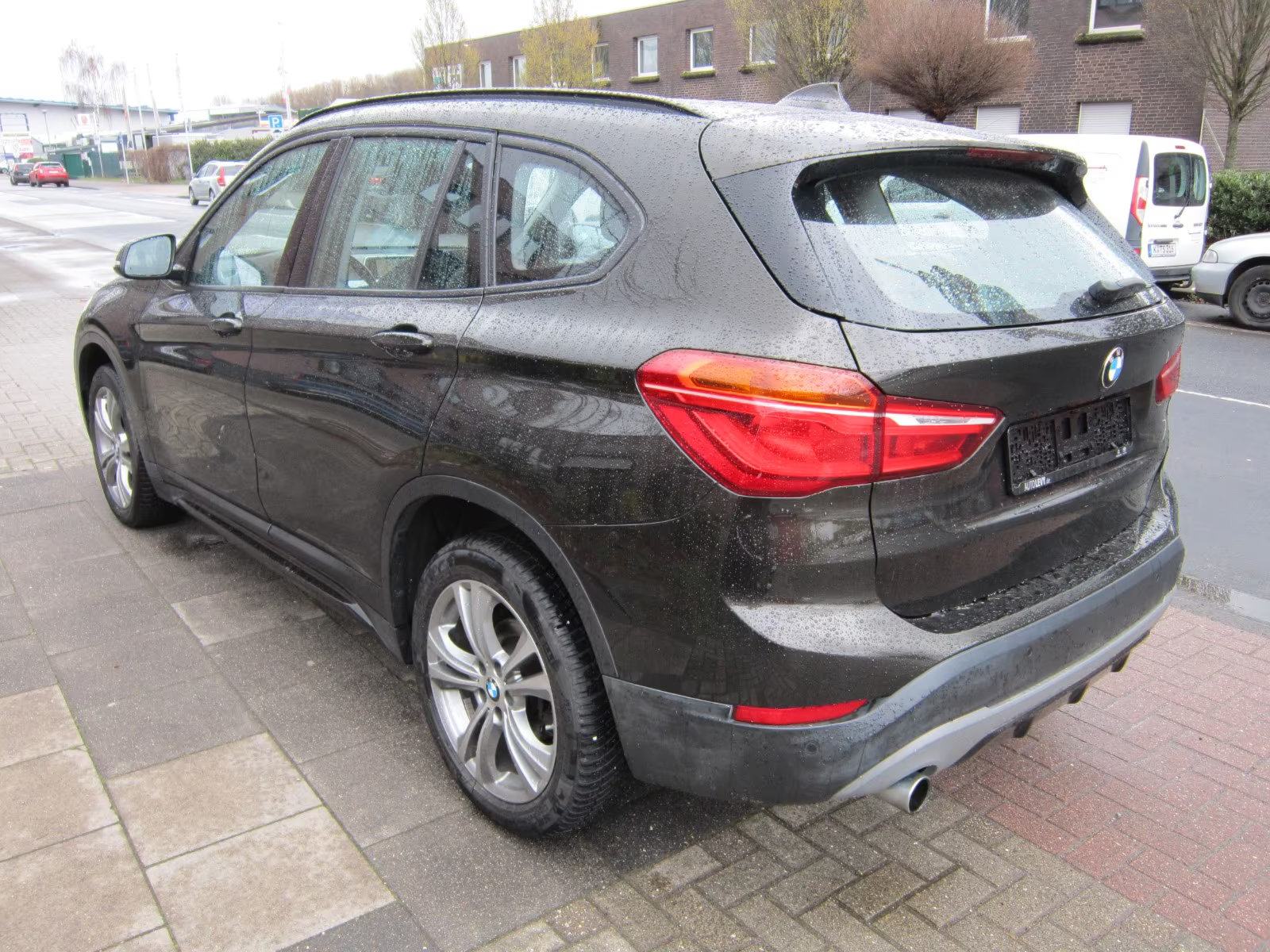 BMW X1 sDrive18d Automatik, Sport Line, fotografija 8