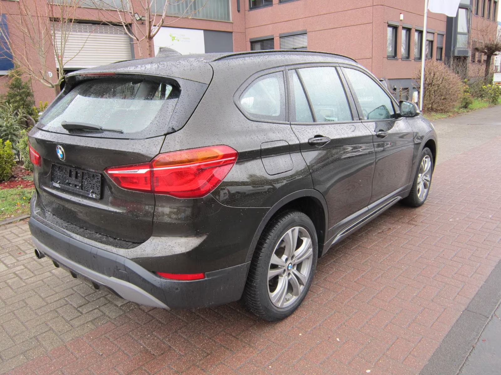 BMW X1 sDrive18d Automatik, Sport Line, fotografija 9