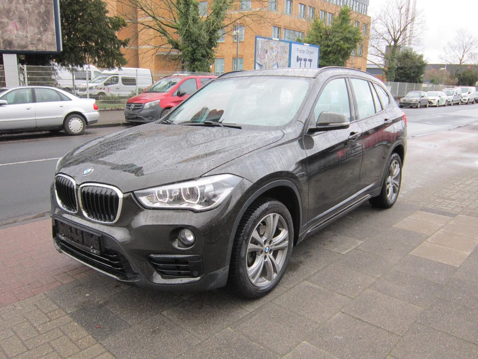BMW X1 sDrive18d Automatik, Sport Line, fotografija 12
