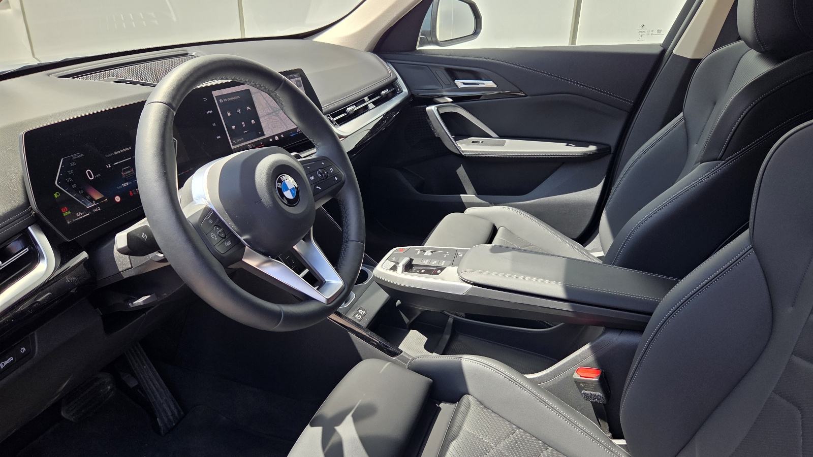 BMW X1 sDrive18d Automatik X-Line * Nije uvoz * Samo 1.850 km *, fotografija 9