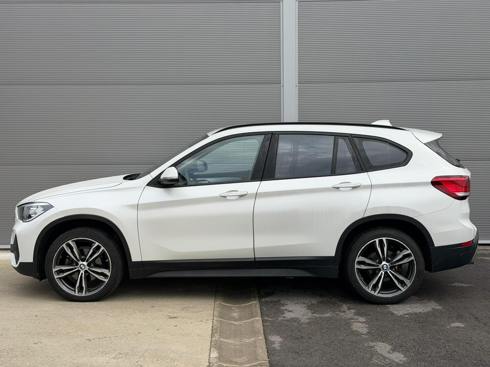 BMW X1 sDrive18d LCI--NAVI--HARMAN KARDON--KAMERA--JAMSTVO 12mj., fotografija 5