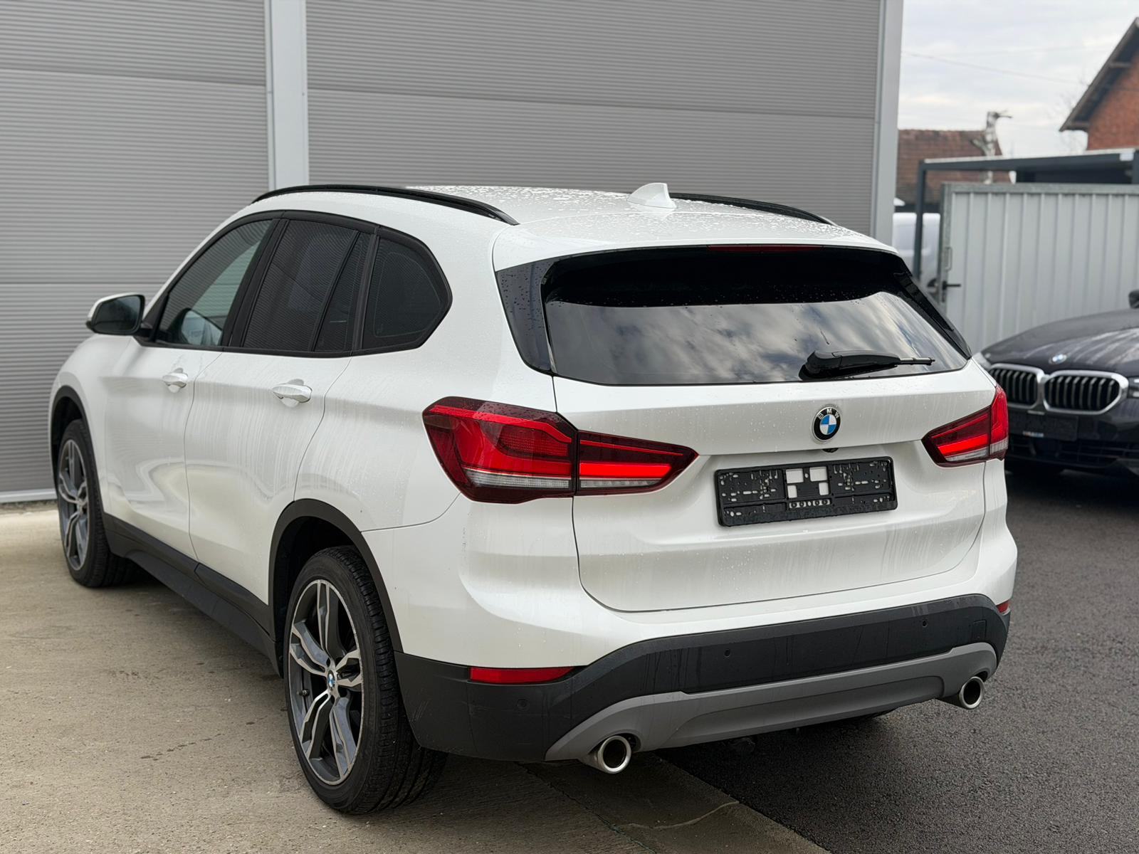 BMW X1 sDrive18d LCI--NAVI--HARMAN KARDON--KAMERA--JAMSTVO 12mj., fotografija 8
