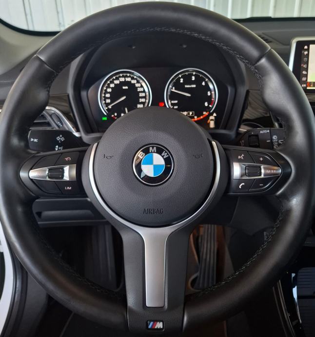 BMW X1 sDrive18d LEASING BEZ UČEŠĆA I BEZ JAMACA, fotografija 19