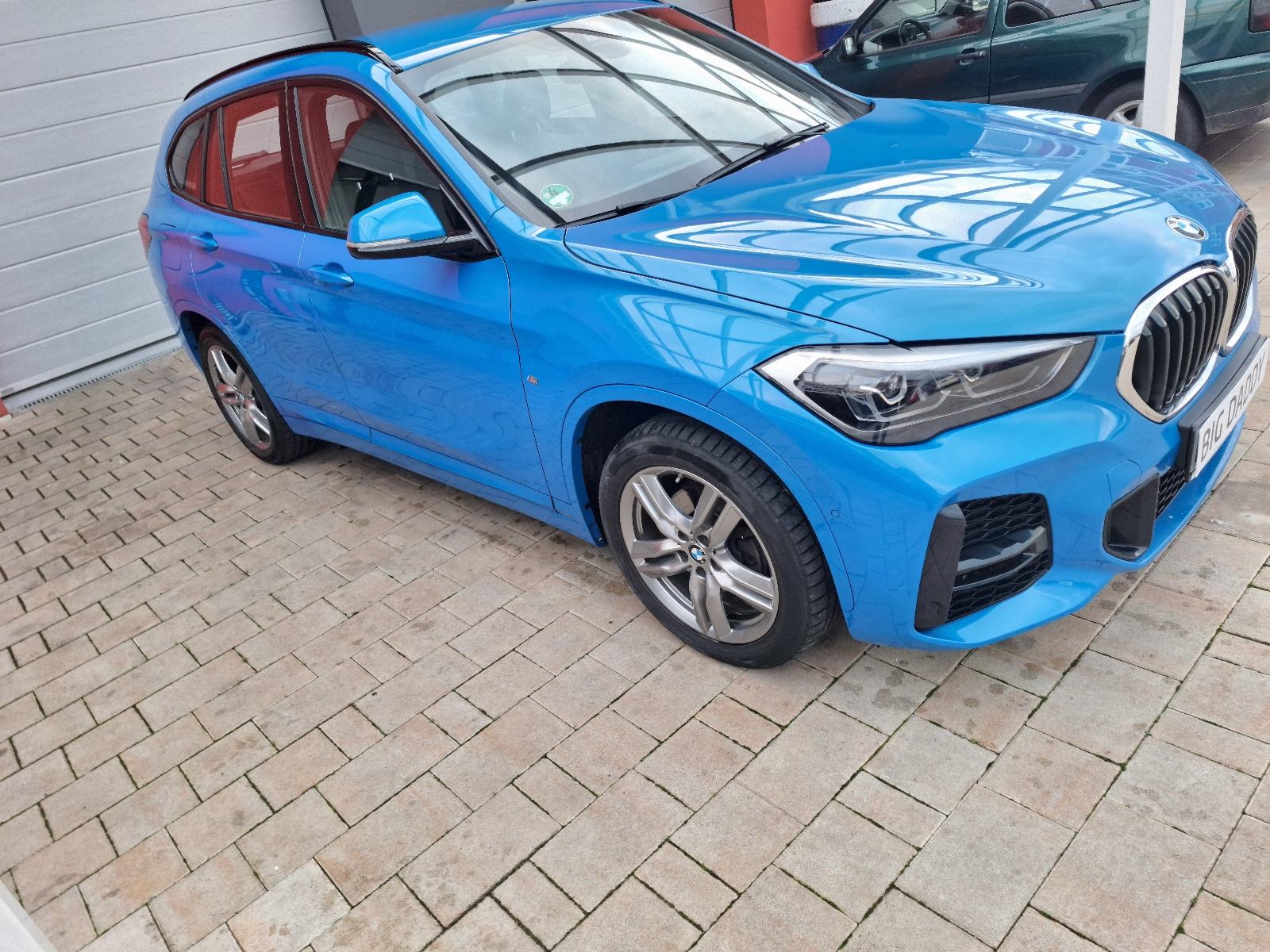 BMW X1 sDrive18d M REGISTRIRAN 1 GOD/2021/, fotografija 2