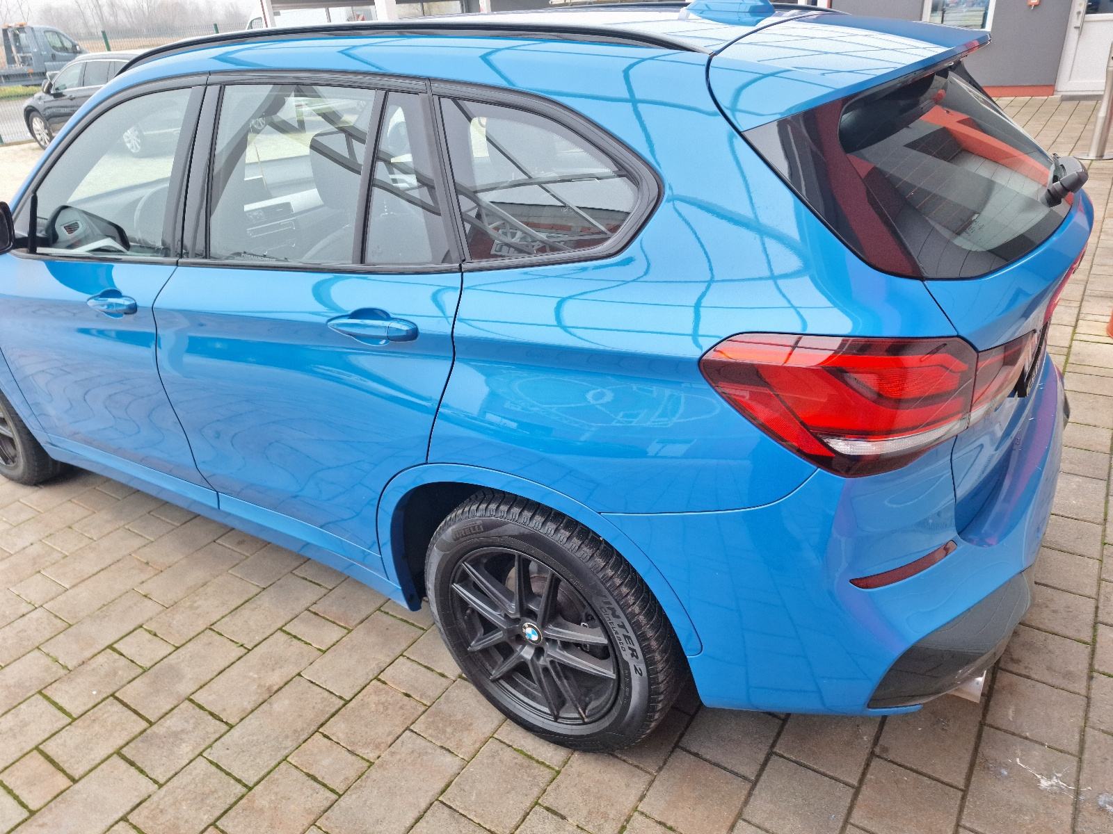 BMW X1 sDrive18d M REGISTRIRAN 1 GOD/2021/, fotografija 5
