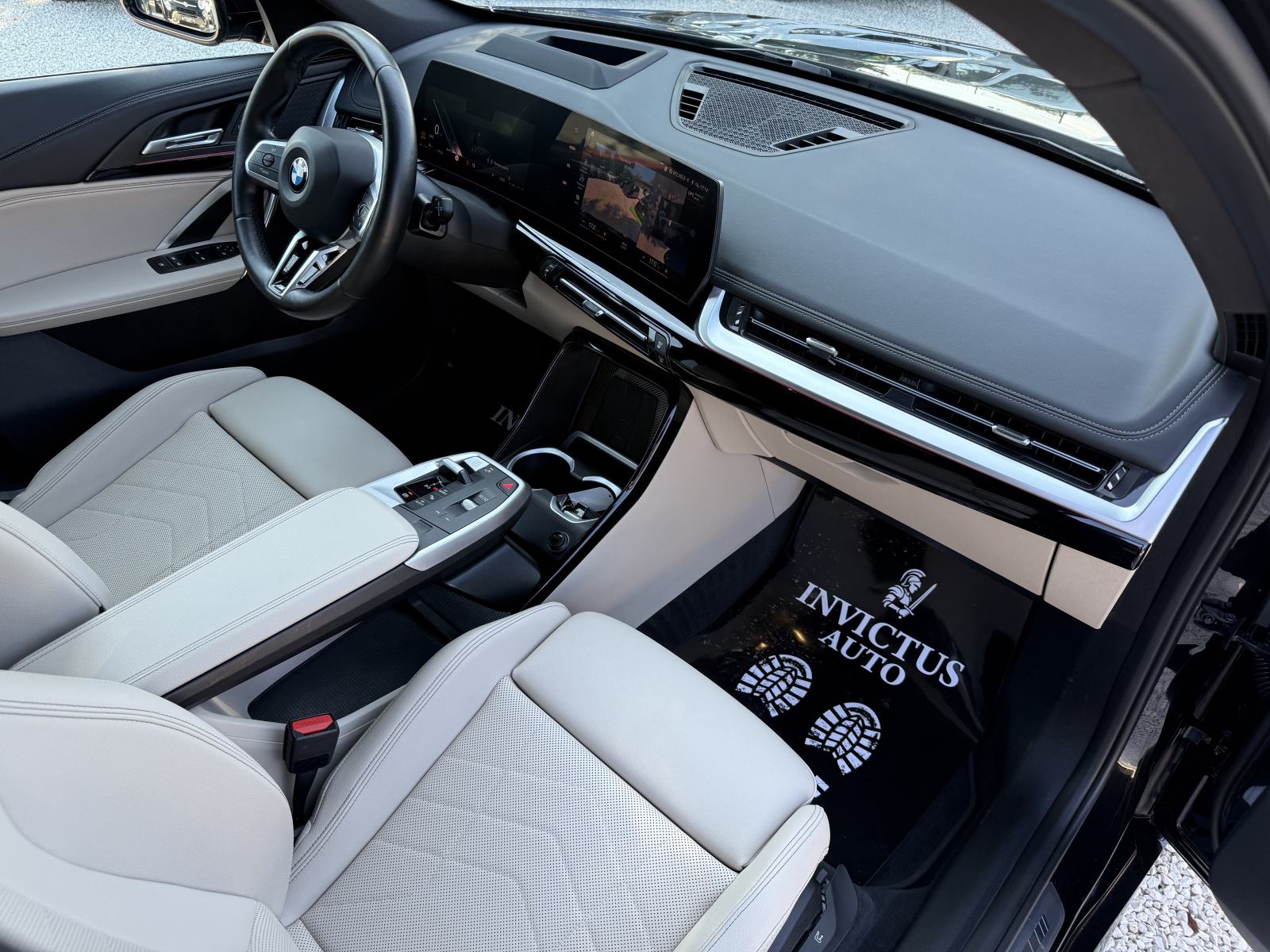BMW X1 18d **M - Sport** 2023. Godina • S drive • 360 • Head up • PDV., fotografija 12