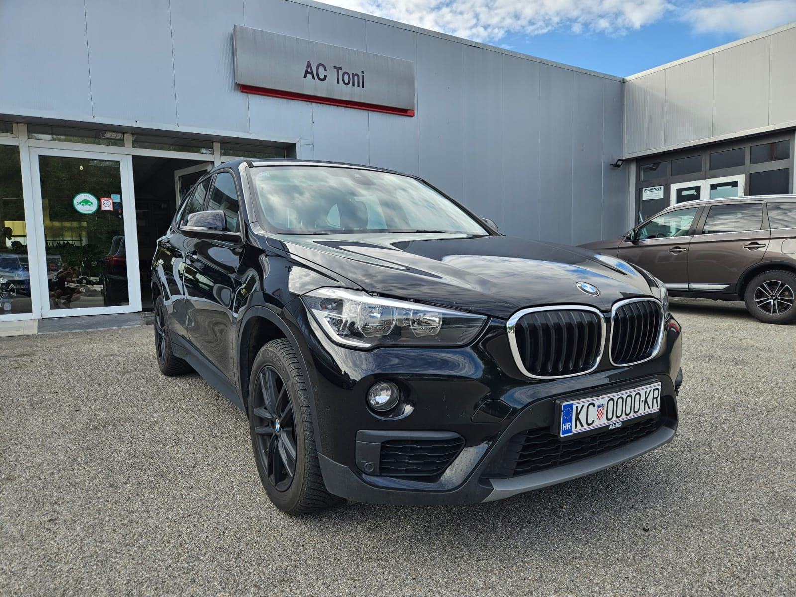 BMW X1 sDrive18d, fotografija 2