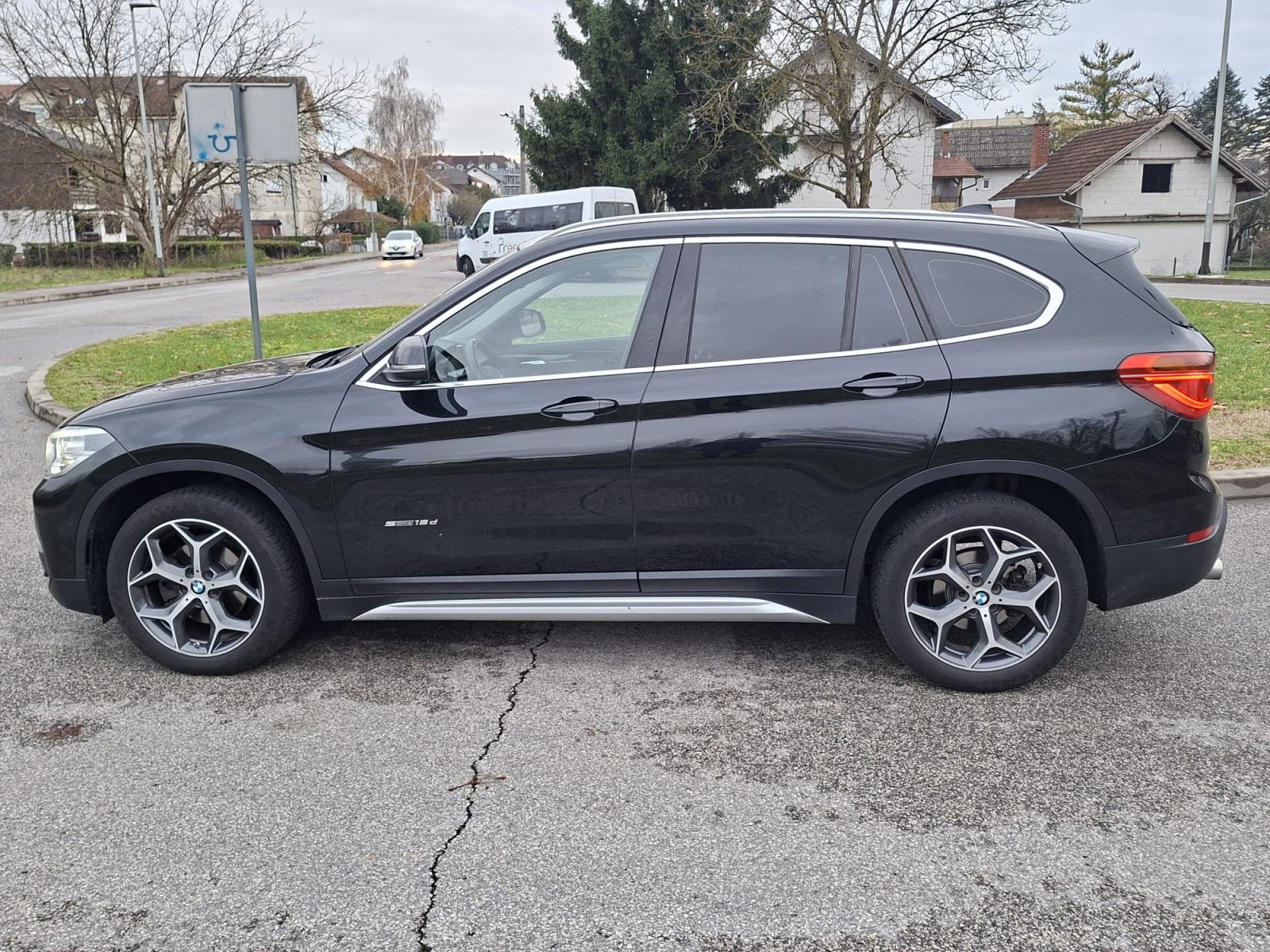 BMW X1 sDrive18d reg11/26 Servisna -Mod 2016 Led,Navi 18"ALU, fotografija 19
