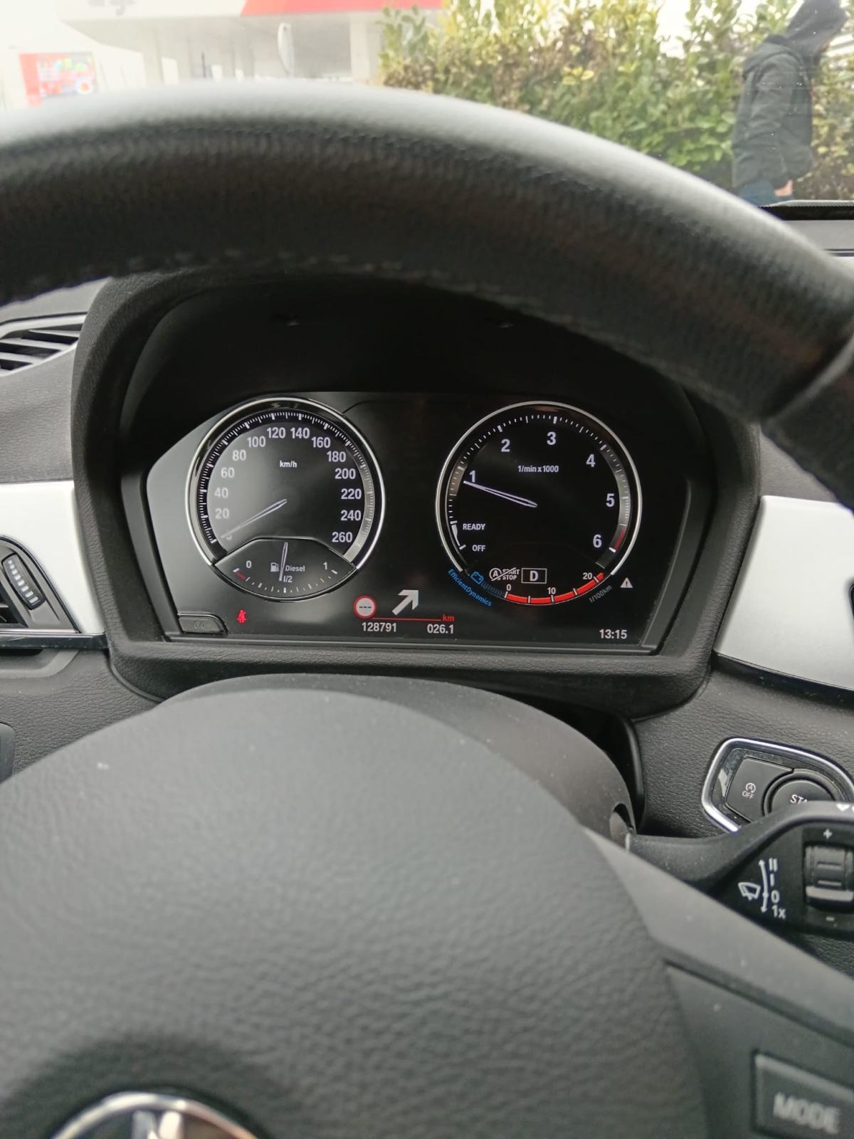 BMW X1 sDrive18d automatik, fotografija 10