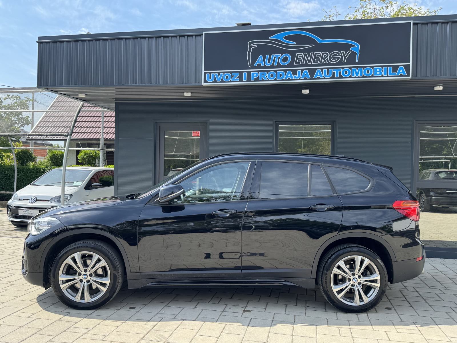 BMW X1 sDrive18d Sport Line ⭐ M-volan, LED, Ambi, Navi ⭐ 12/2018, fotografija 2
