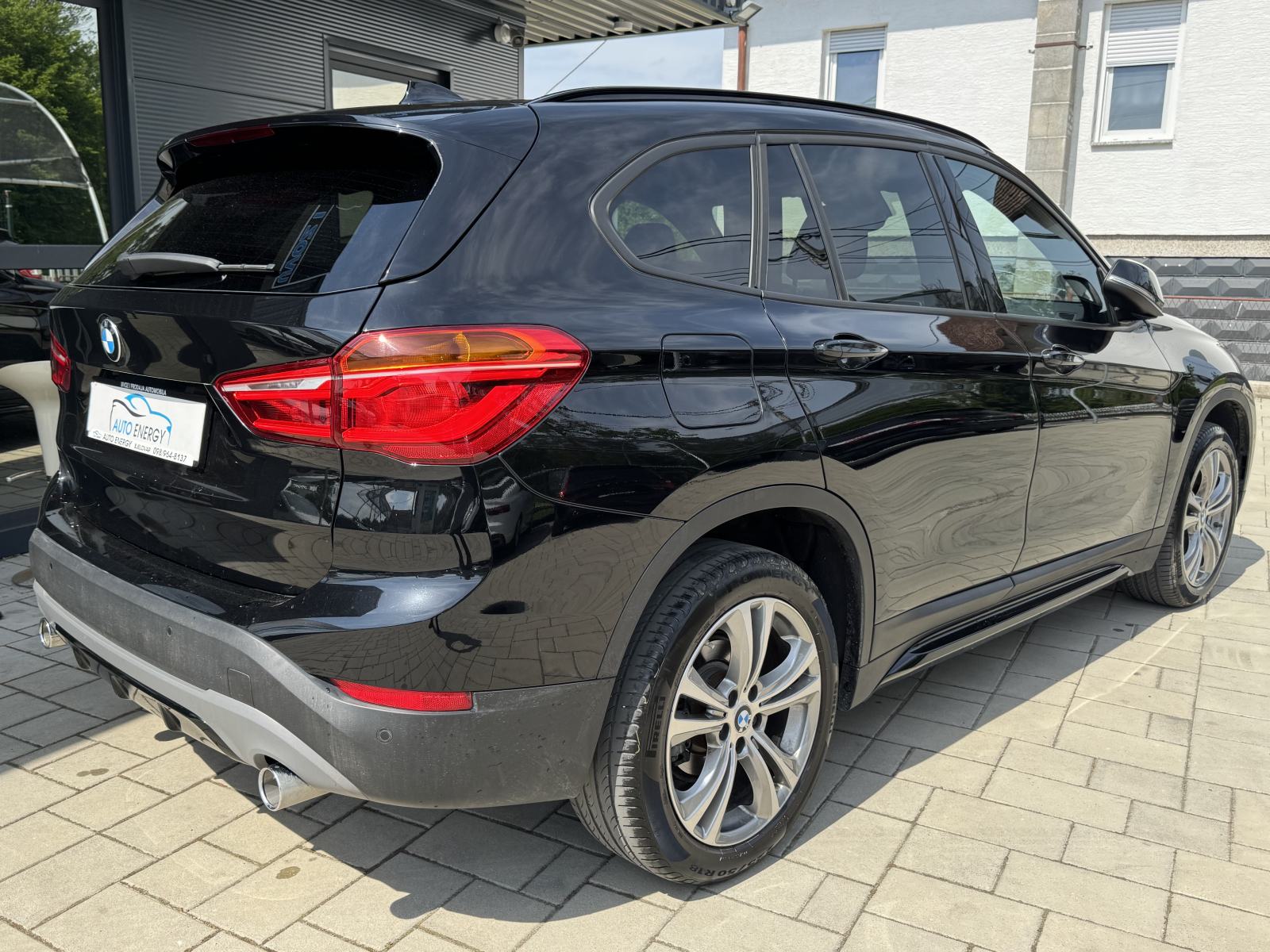 BMW X1 sDrive18d Sport Line ⭐ M-volan, LED, Ambi, Navi ⭐ 12/2018, fotografija 7
