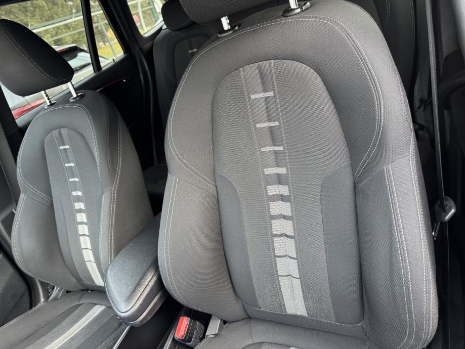BMW X1 sDrive18d Sport Line ⭐ M-volan, LED, Ambi, Navi ⭐ 12/2018, fotografija 13