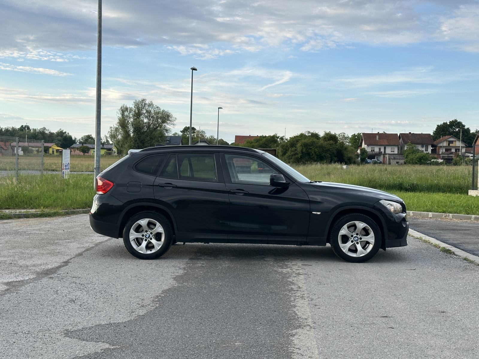 BMW X1 sDrive18d, fotografija 4