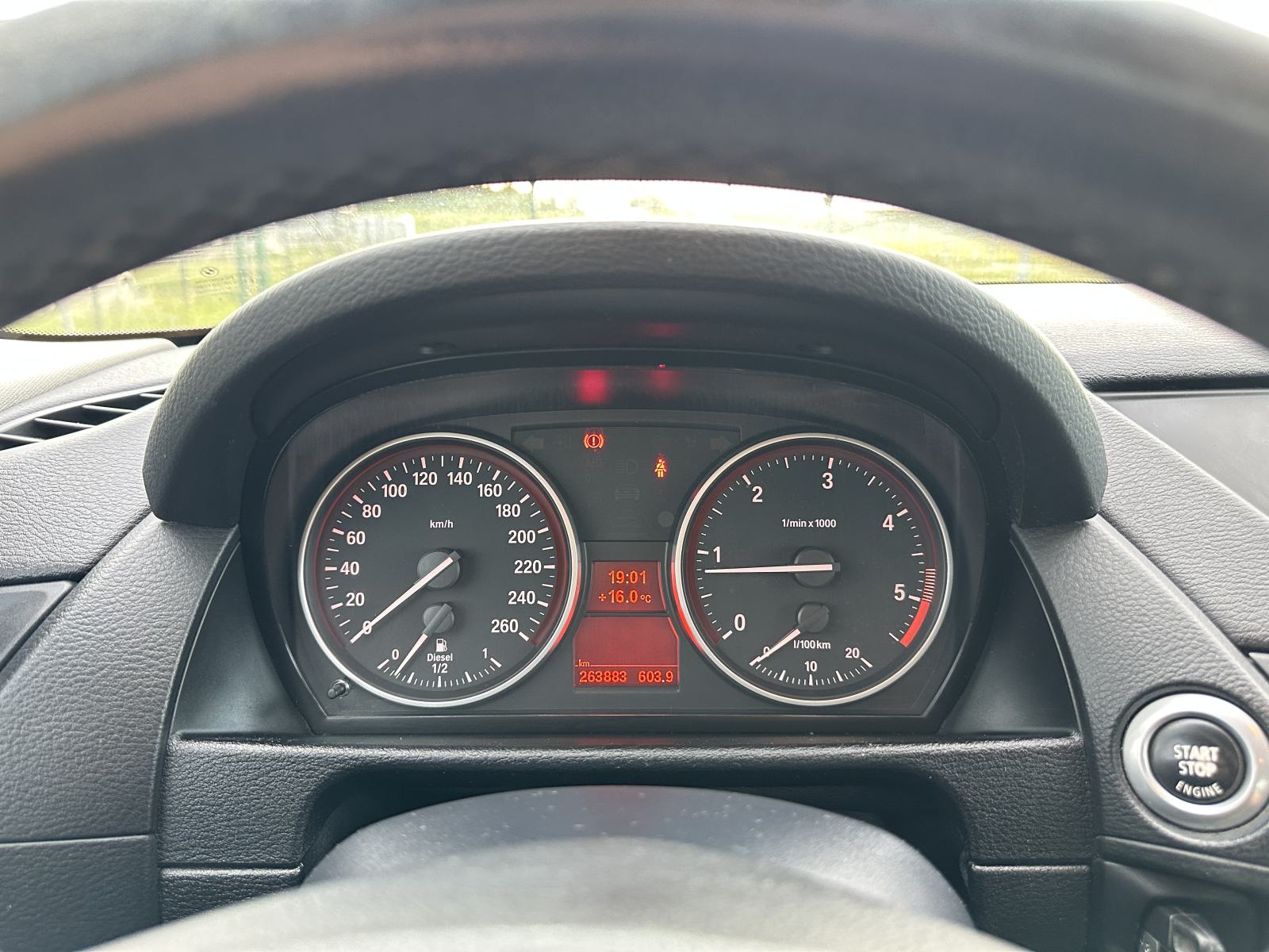 BMW X1 sDrive18d, fotografija 14