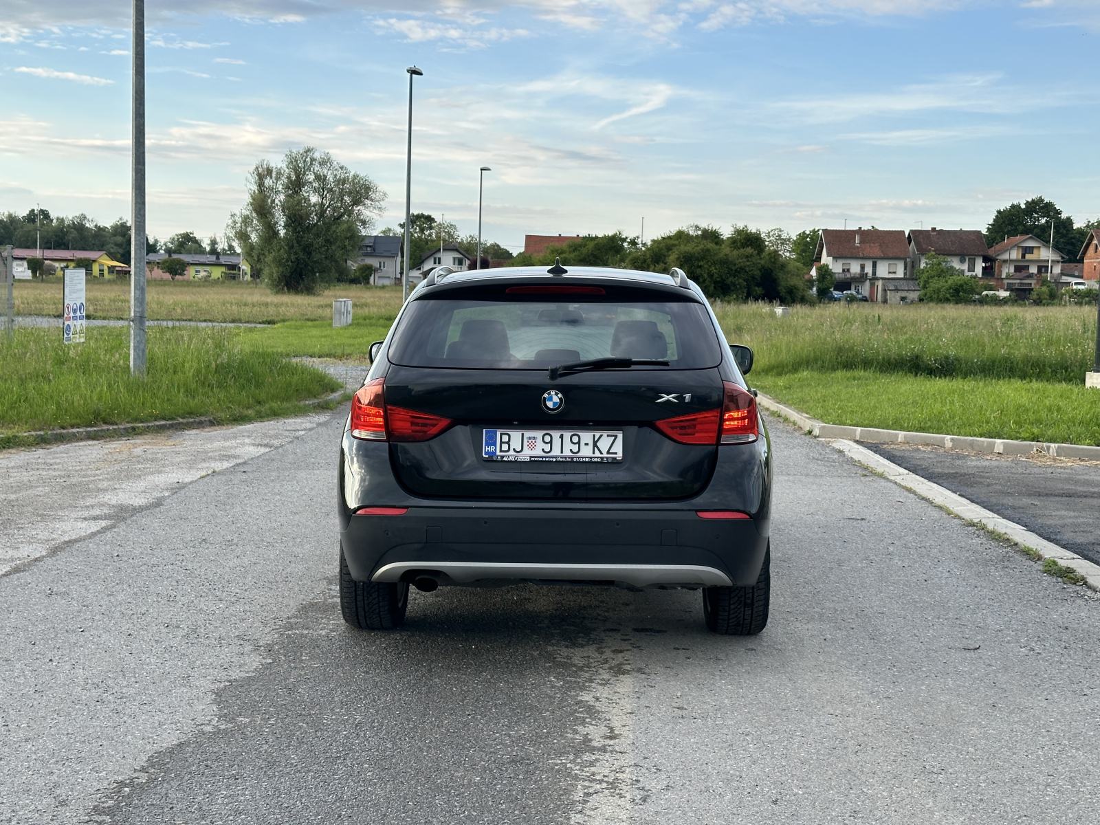 BMW X1 sDrive18d, fotografija 6
