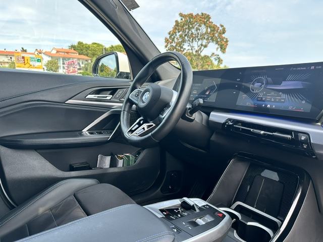 BMW X1 sDrive18d, fotografija 9