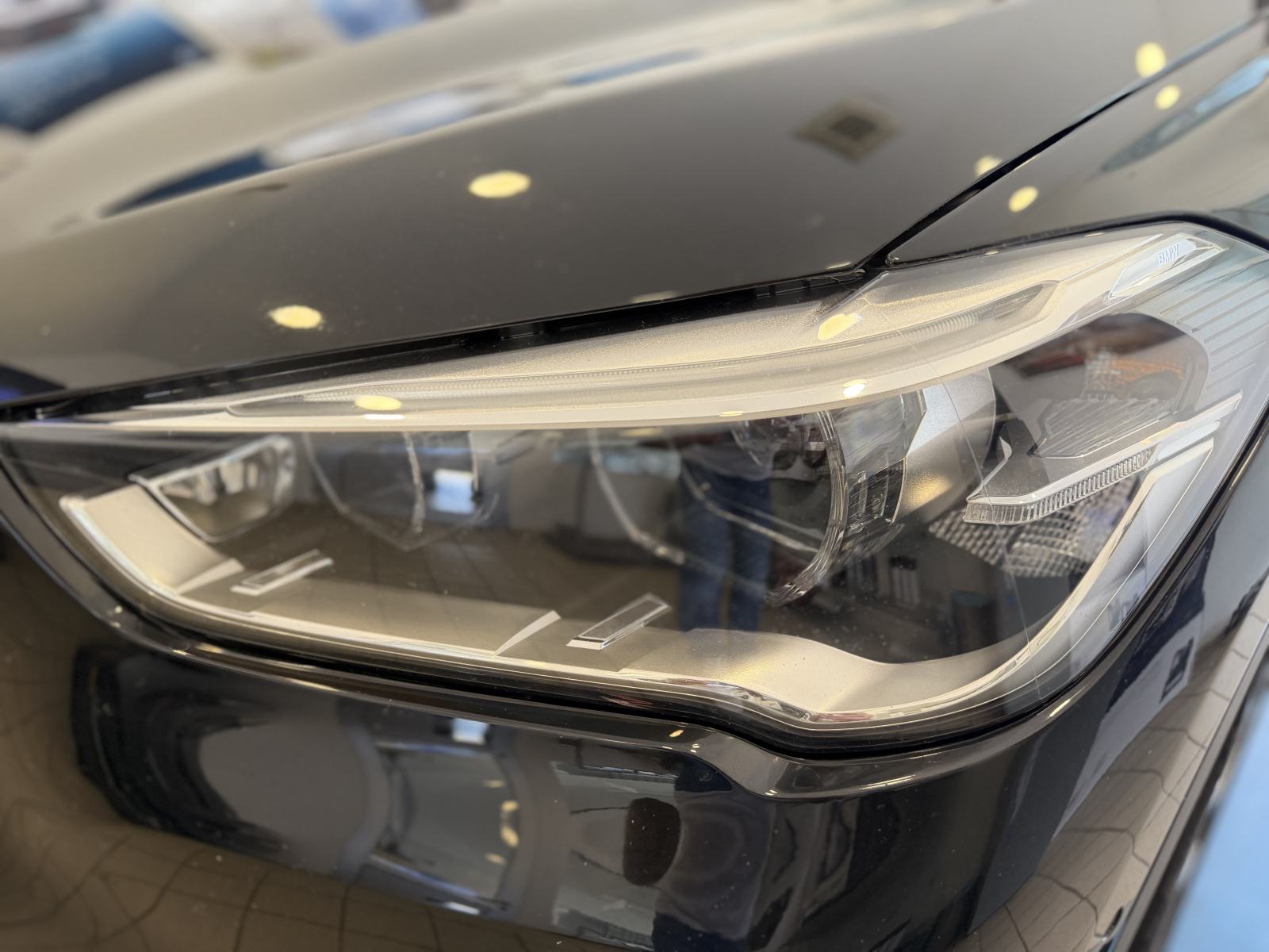 BMW X1 sDrive18d, fotografija 14