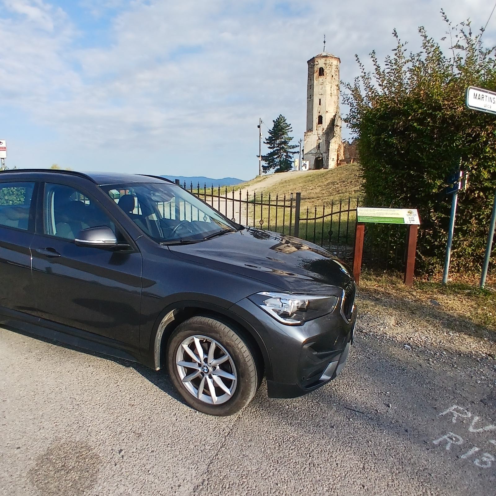 BMW X1 sDrive18d, fotografija 6