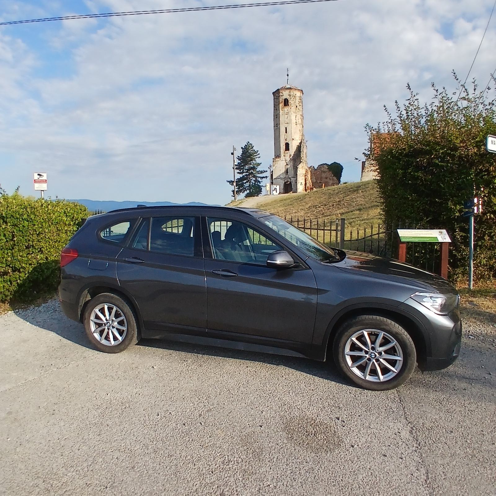 BMW X1 sDrive18d, fotografija 10