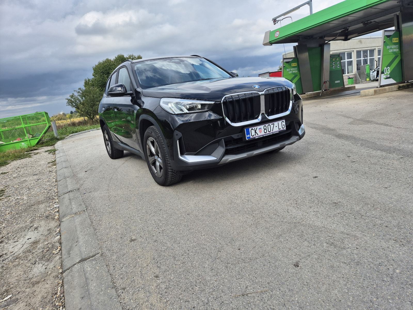 BMW X1 sDrive18i automatik, fotografija 1