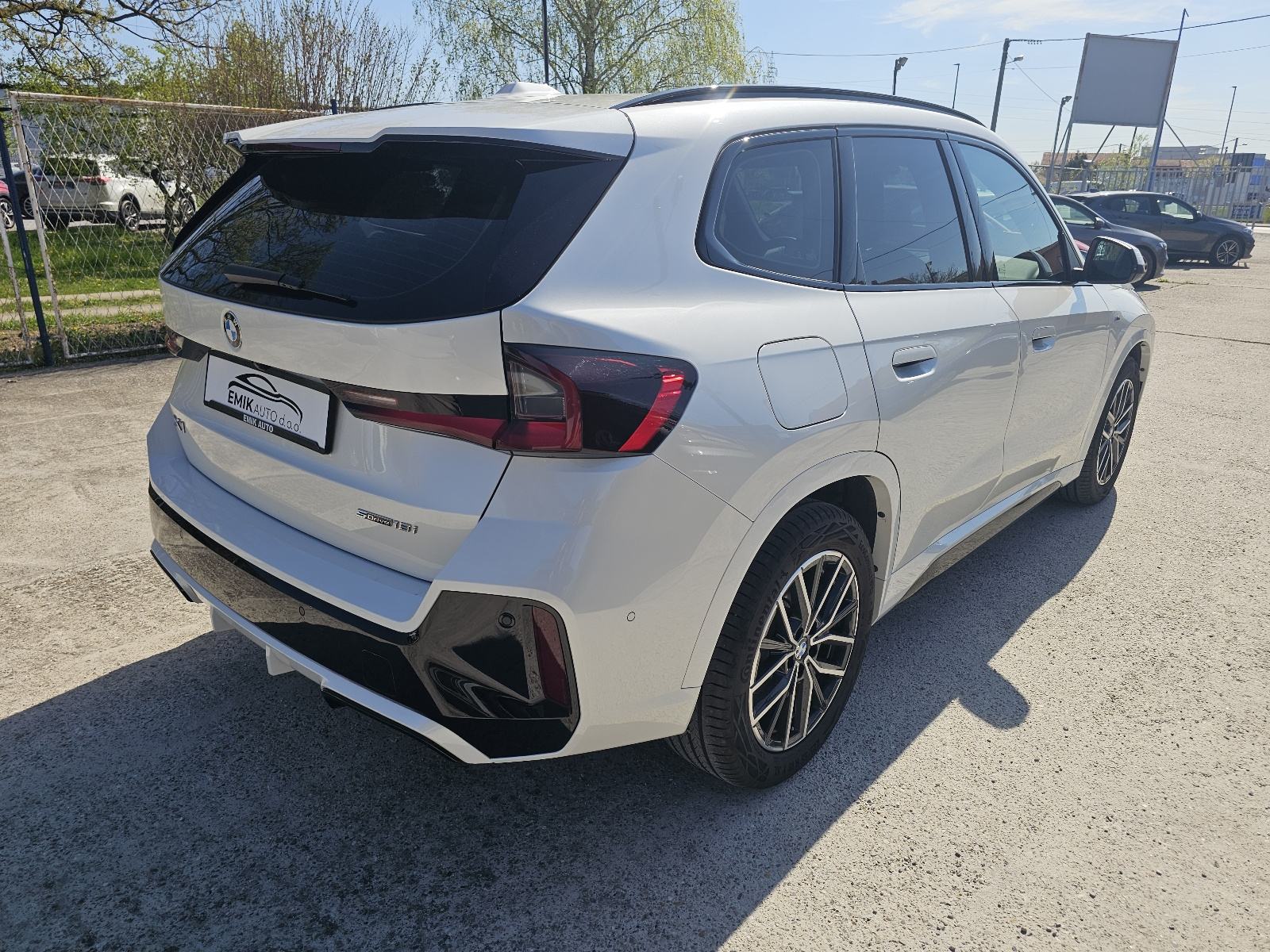 BMW X1 sDrive18i M-Sport*5/2025 g.*22000km*Garancija 7 godina*, fotografija 3