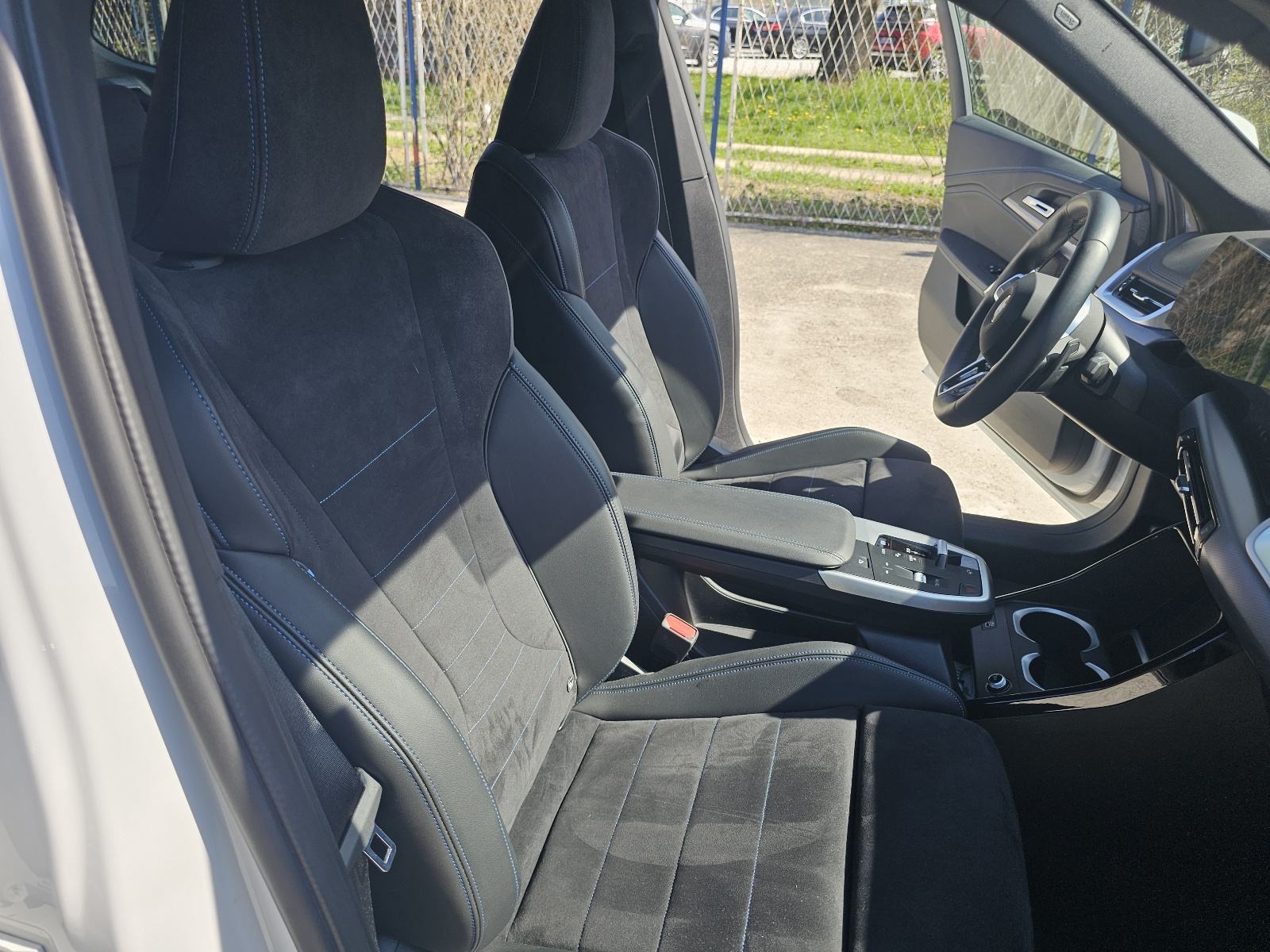 BMW X1 sDrive18i M-Sport*5/2025 g.*22000km*Garancija 7 godina*, fotografija 14