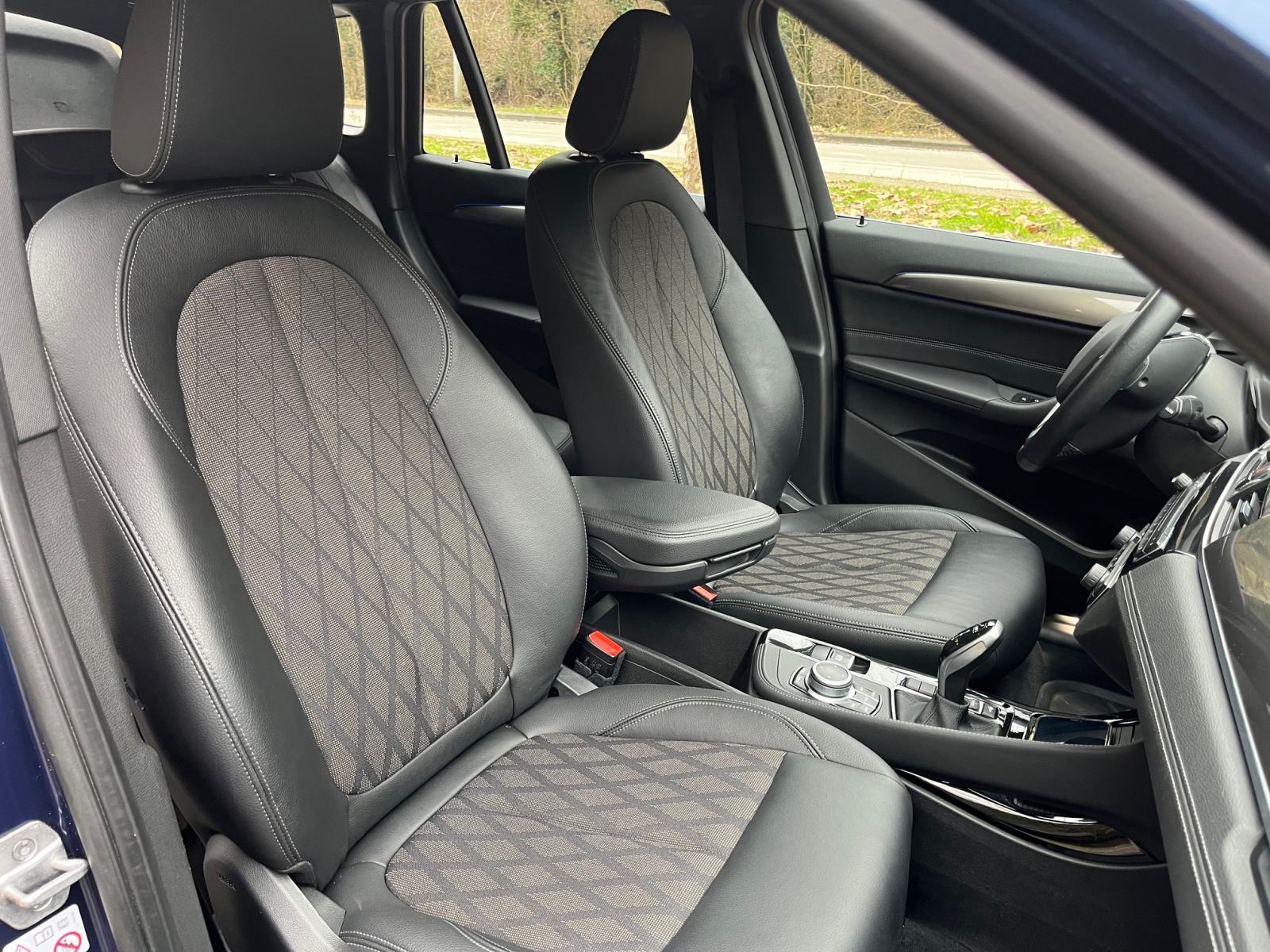BMW X1 sDrive18i, fotografija 10