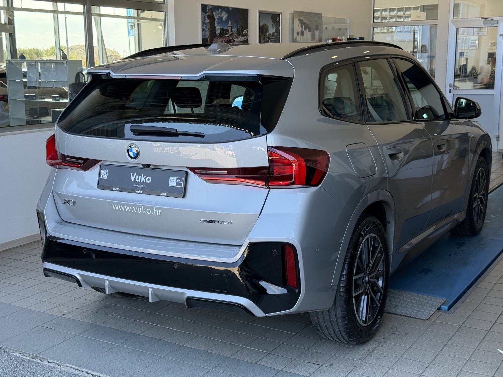BMW X1 sDrive18i, fotografija 6