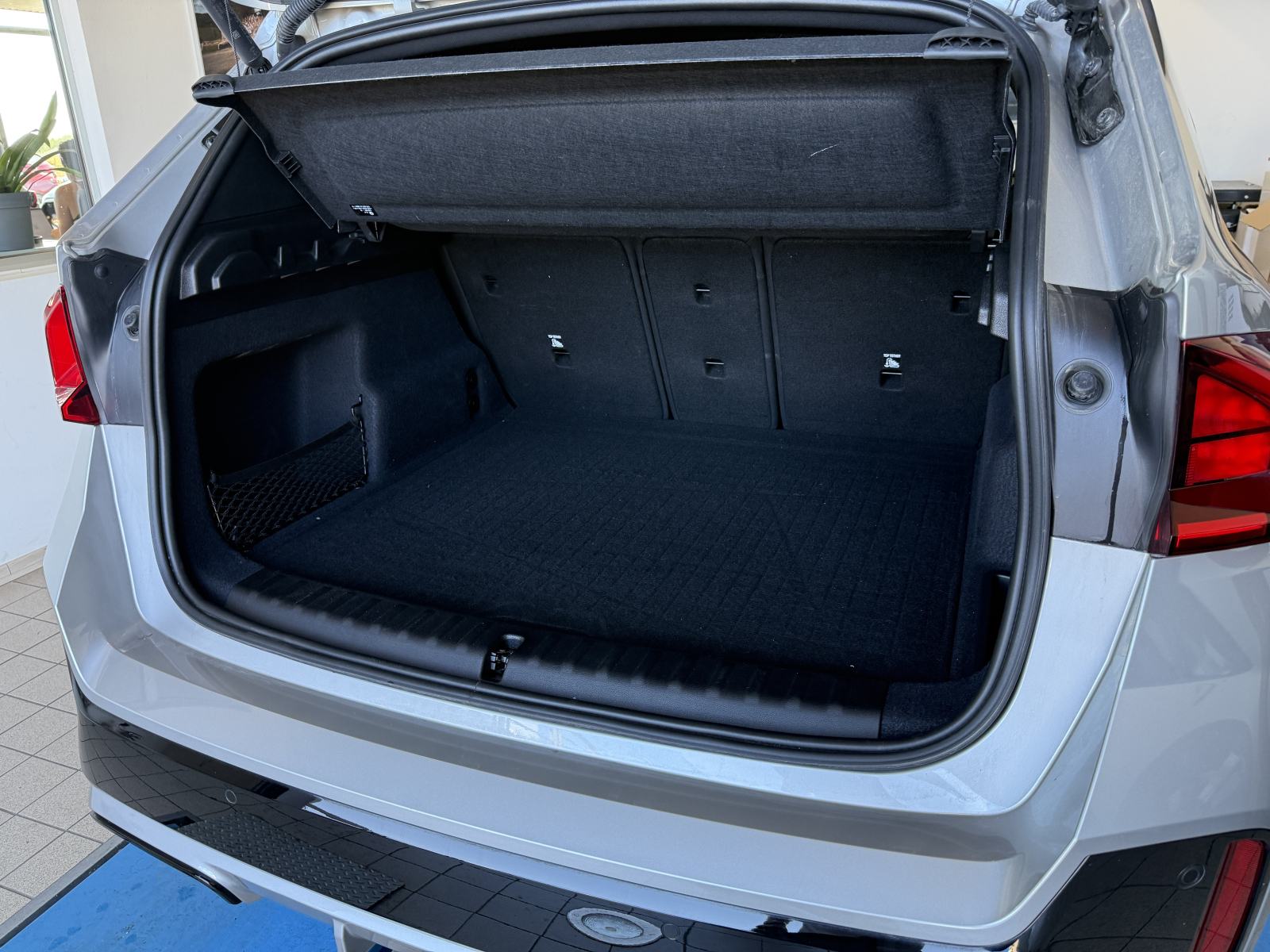 BMW X1 sDrive18i, fotografija 18